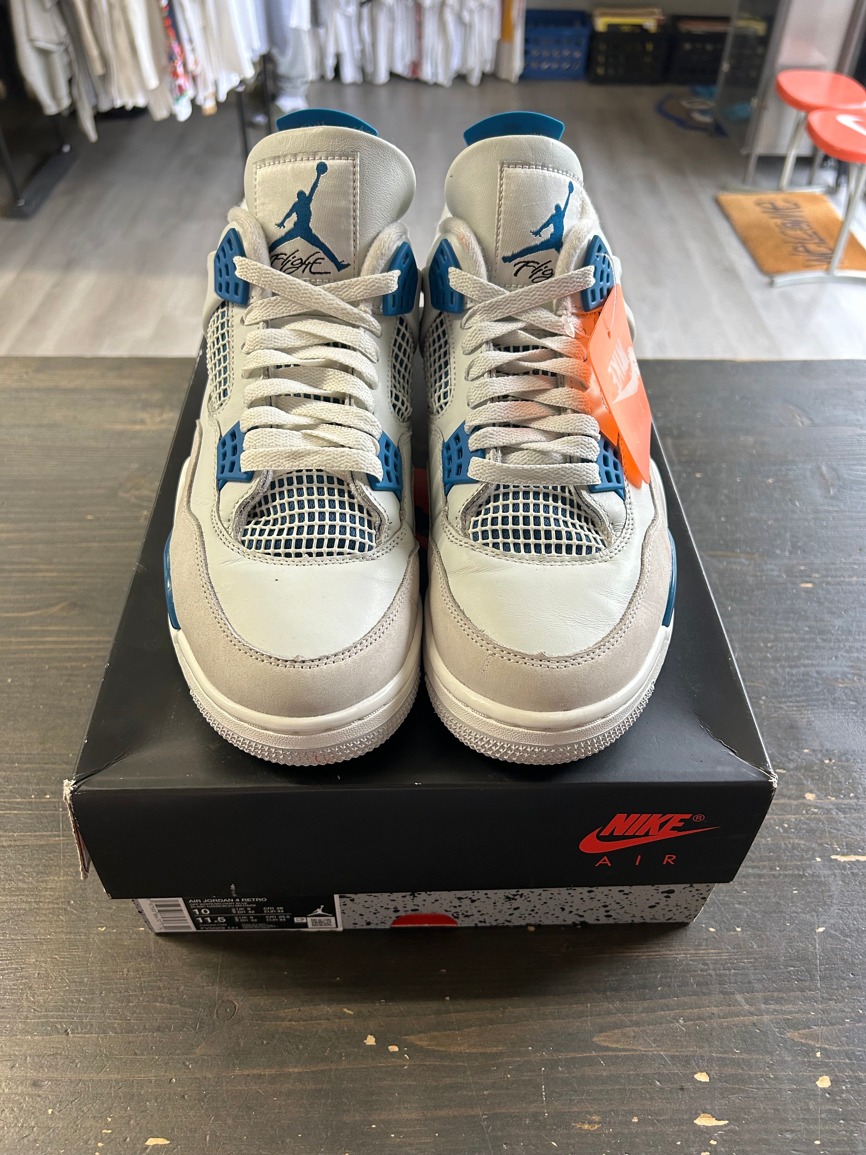 Pre-Owned Jordan 4 Retro Military Blue (2024)