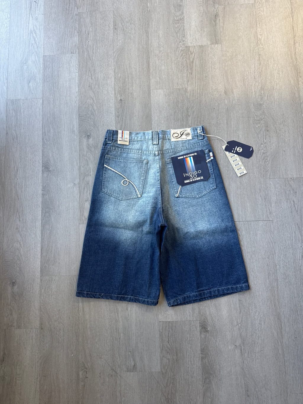Y2K Indigo 30 Baggy Faded Denim Shorts