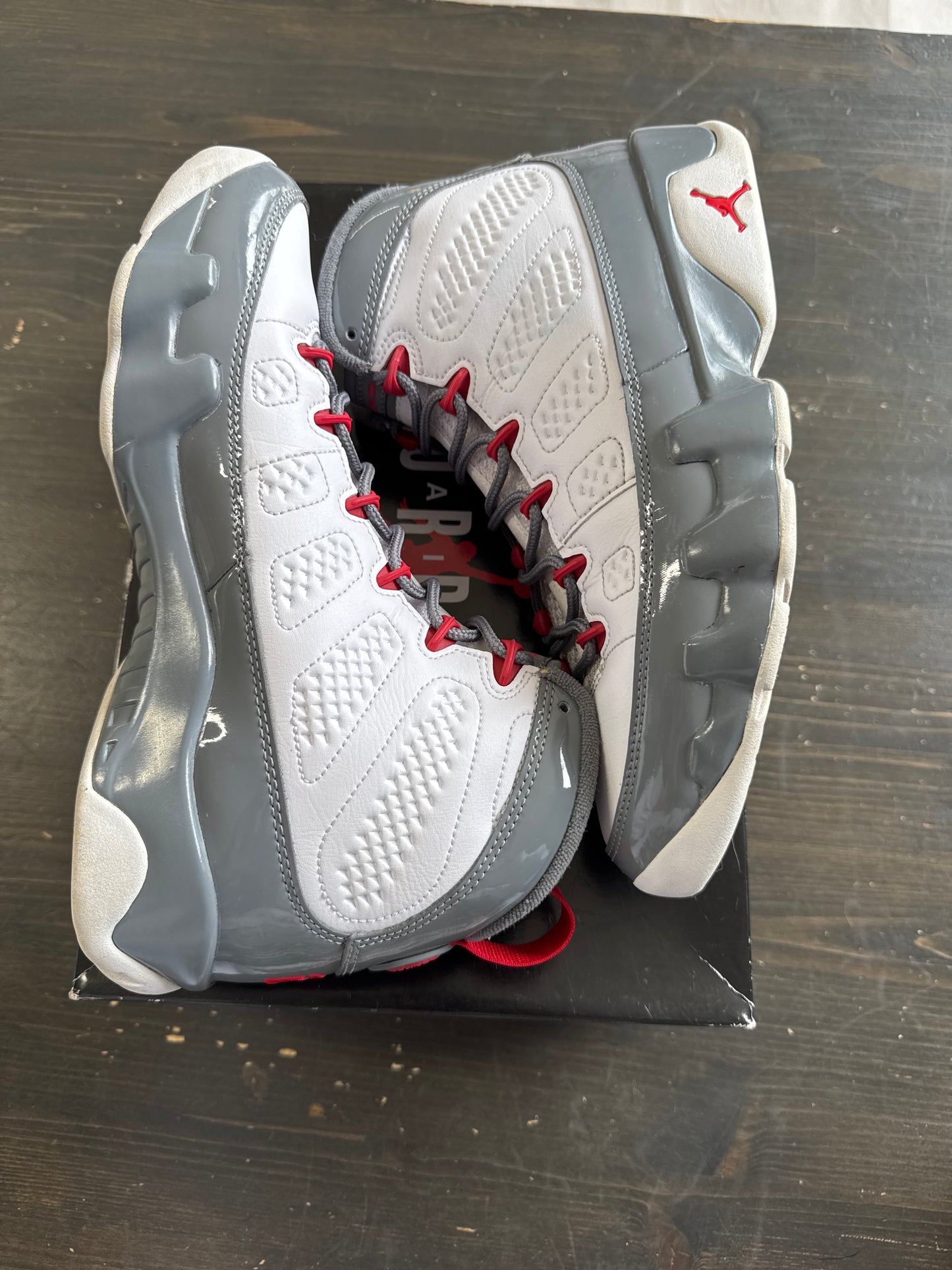 Pre-owned Jordan Retro 9 Fire Red
