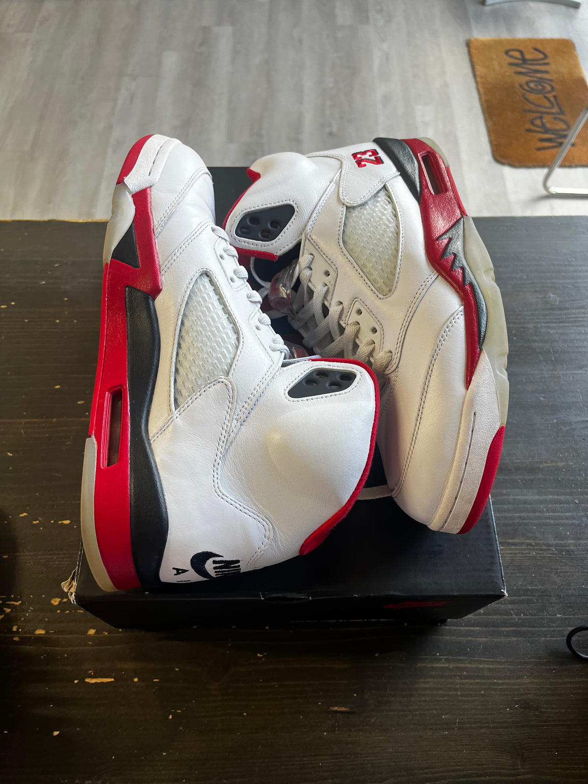 Pre-Owned Jordan 5 Retro Fire Red Black Tongue (2025)