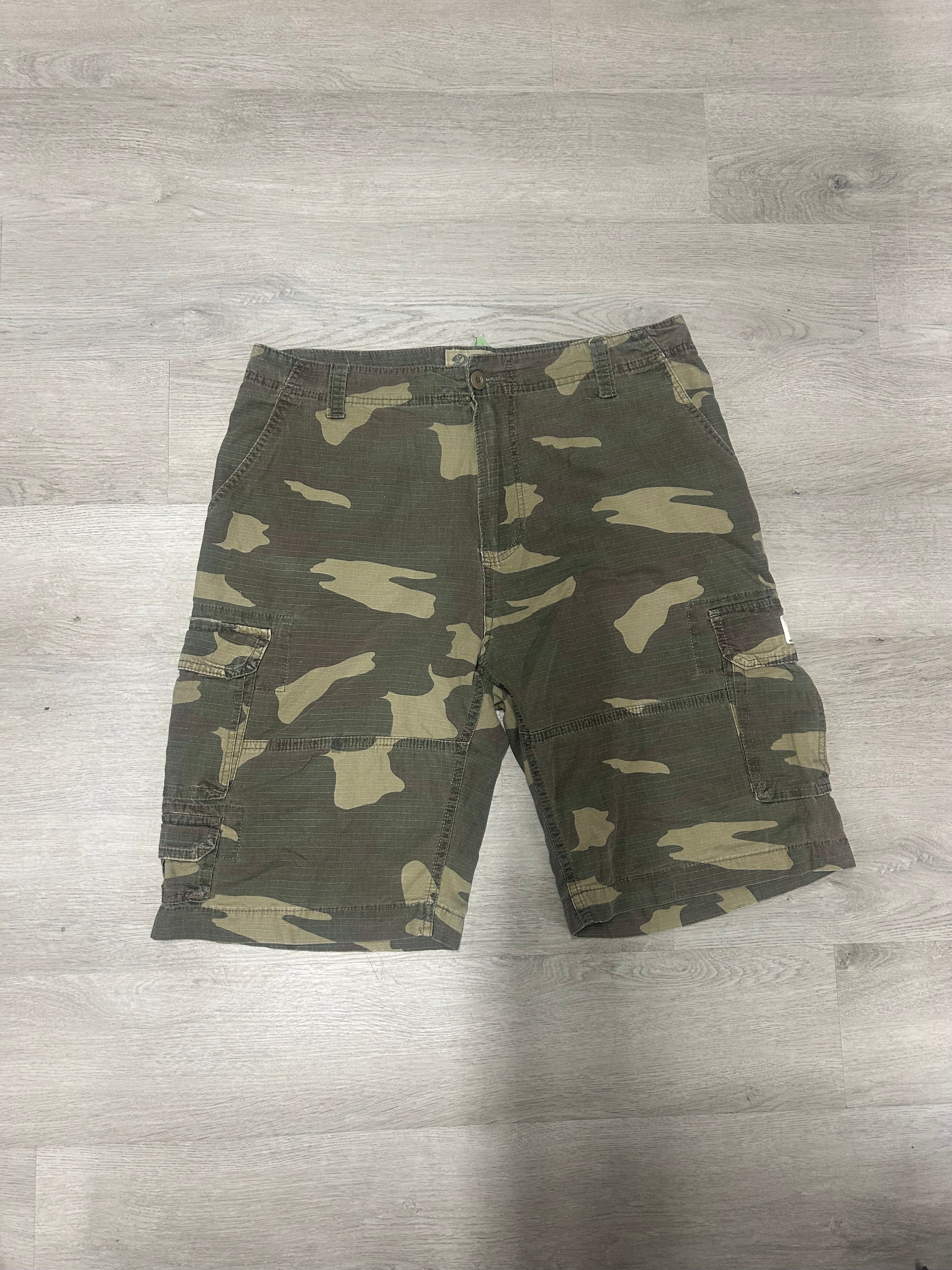 Plug Camo Shorts
