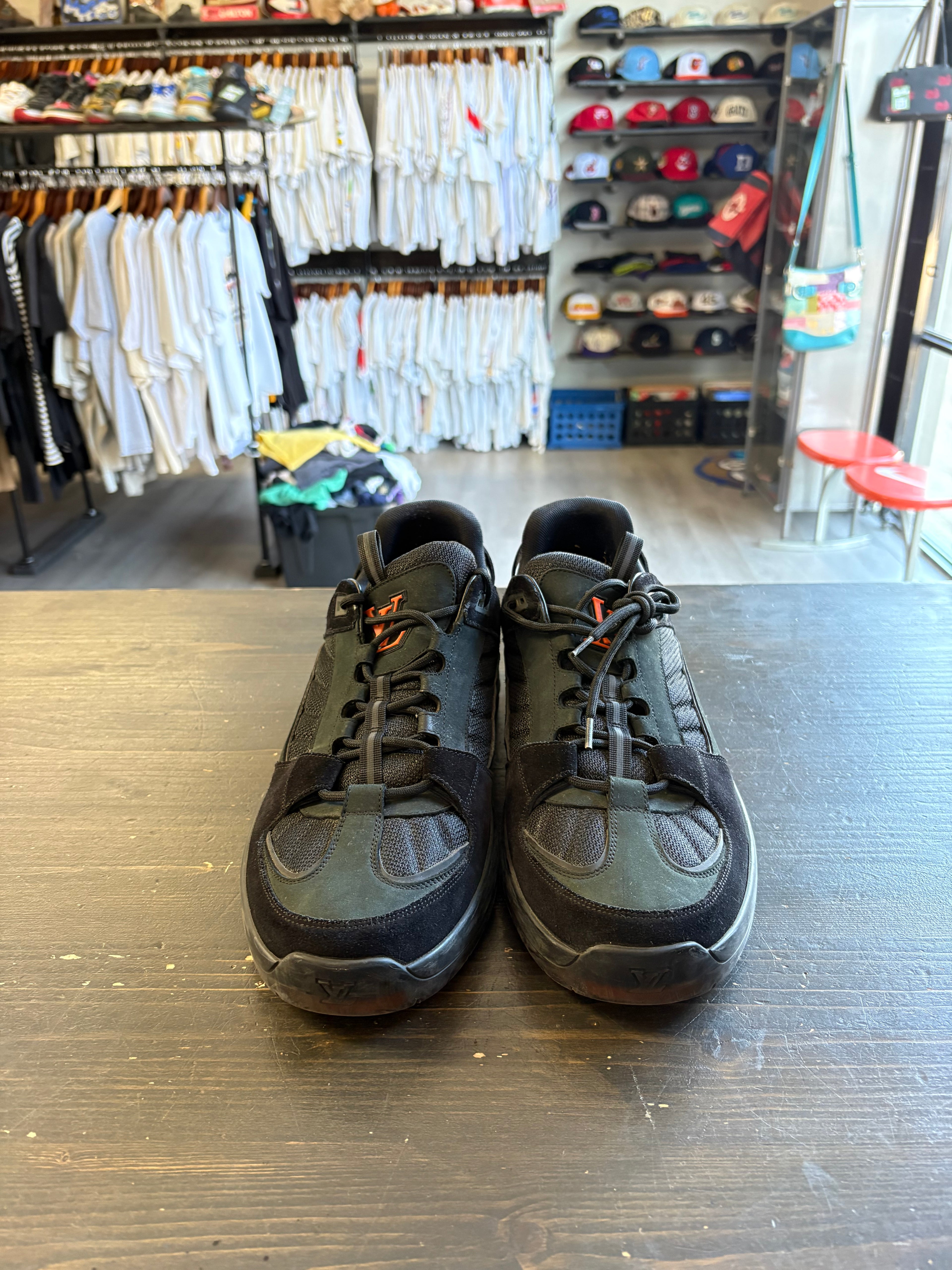 Pre-Owned Louis Vuitton x Lucien Clark A View Black