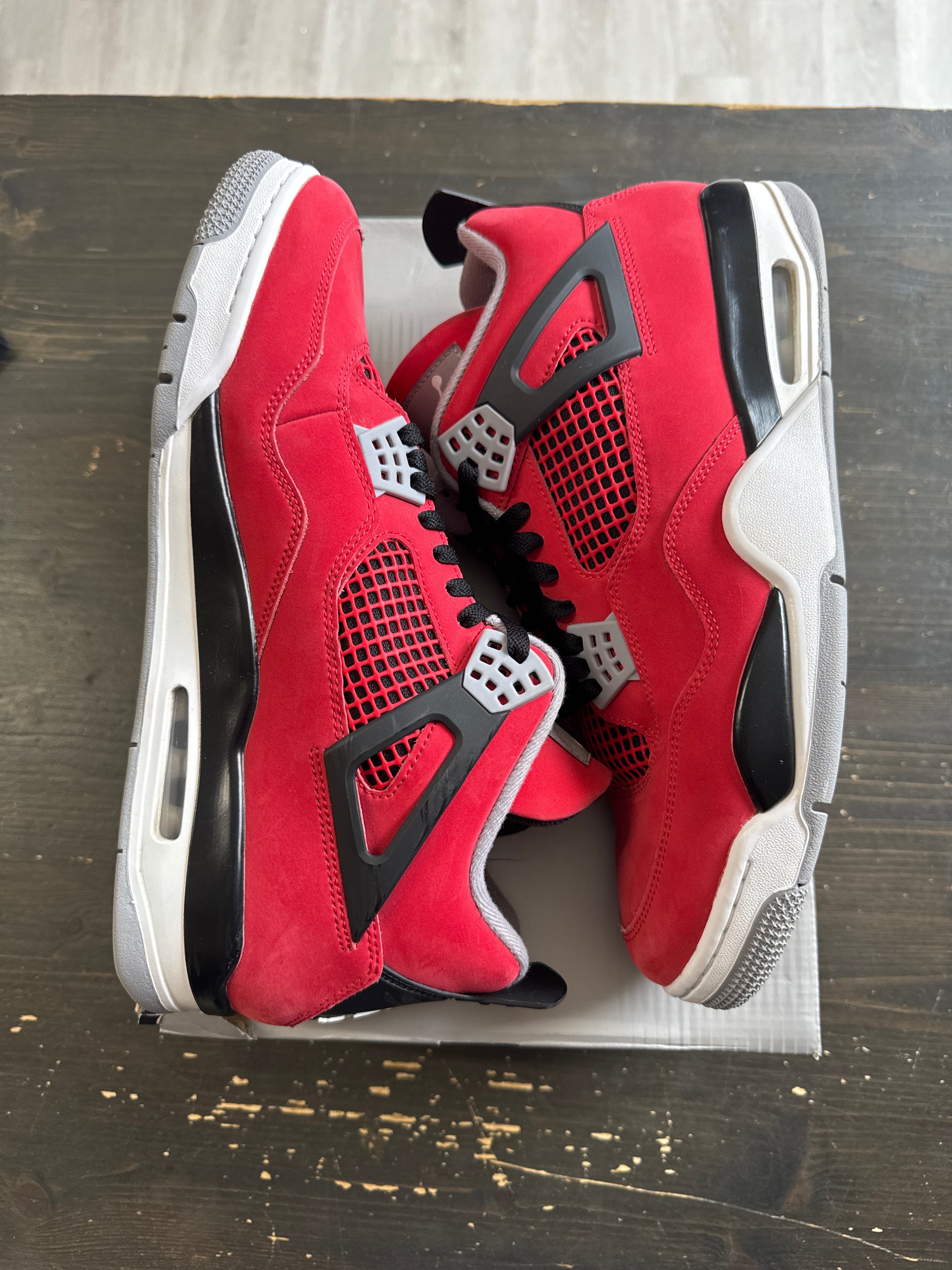 Pre-owned Jordan Retro 4 Toro Bravo 2026