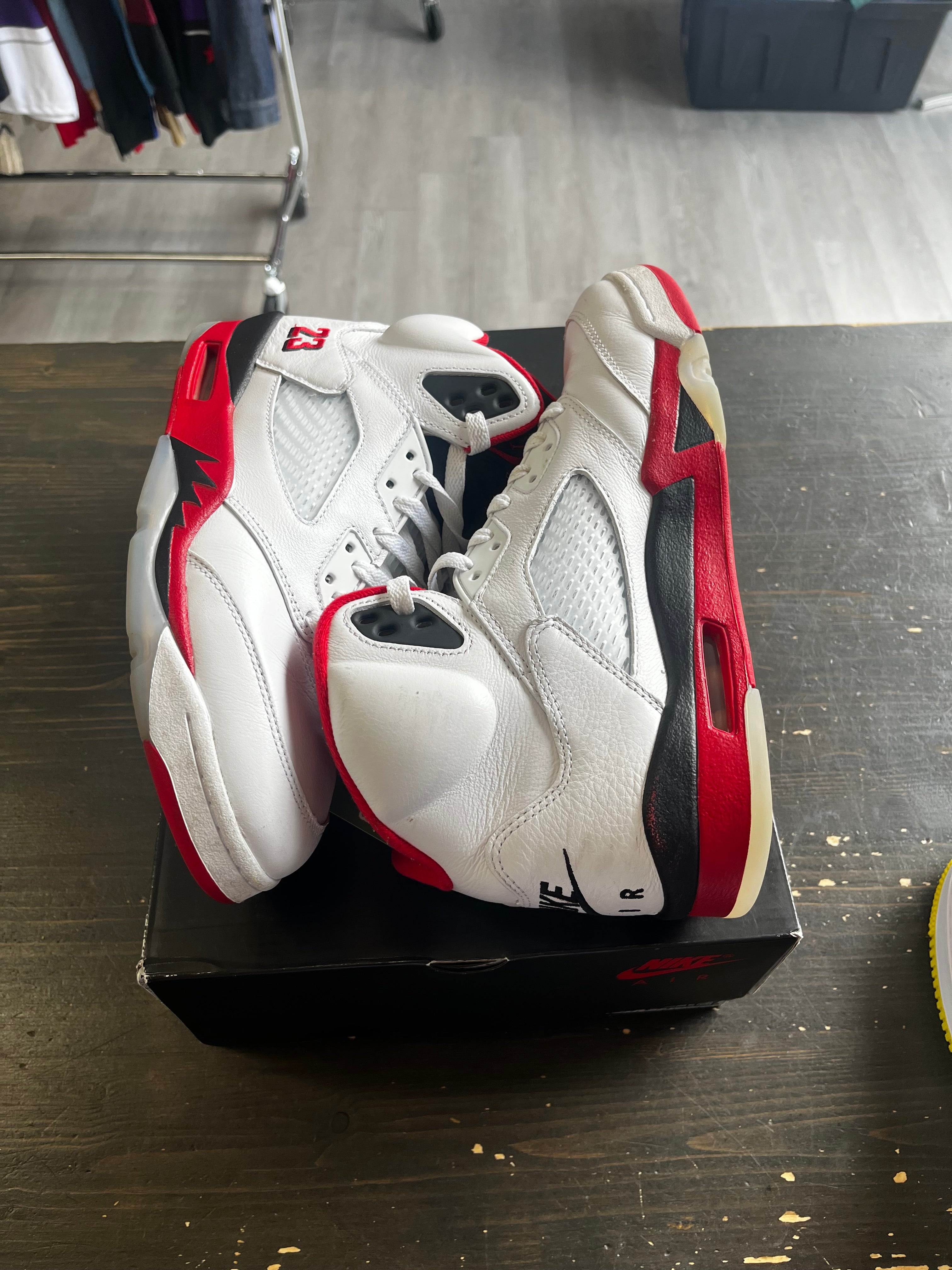 Pre-Owned Jordan 5 Retro Fire Red Black Tongue