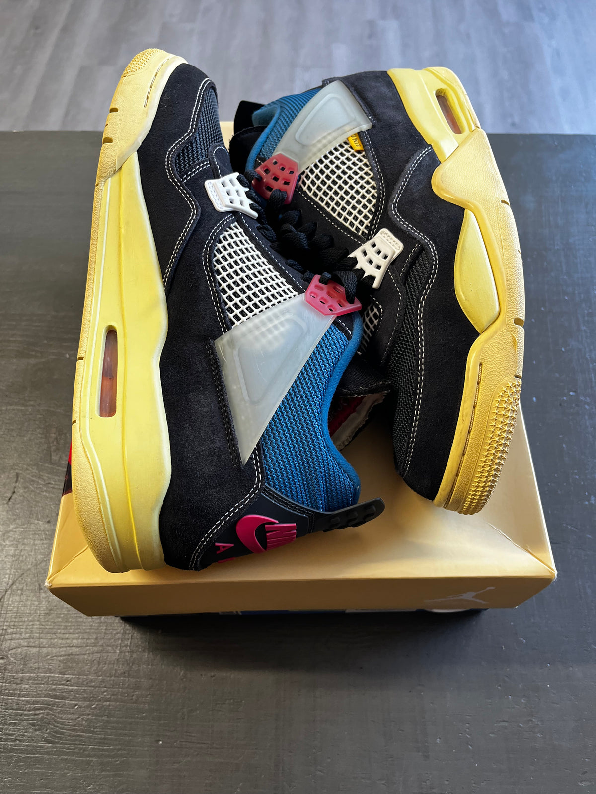 Pre Owned Nike Air Jordan 4 Retro x Union LA 'Off Noir Sneakers
