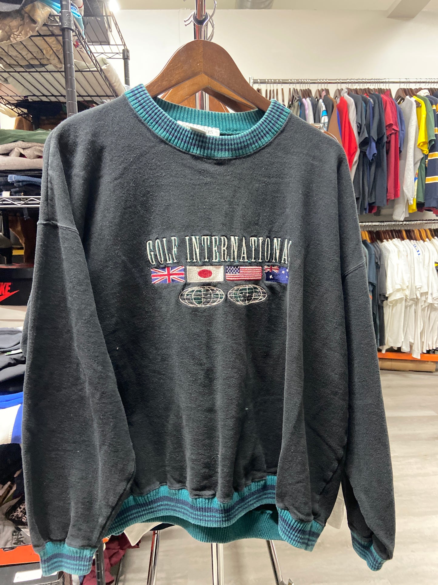 Golf International Crewneck