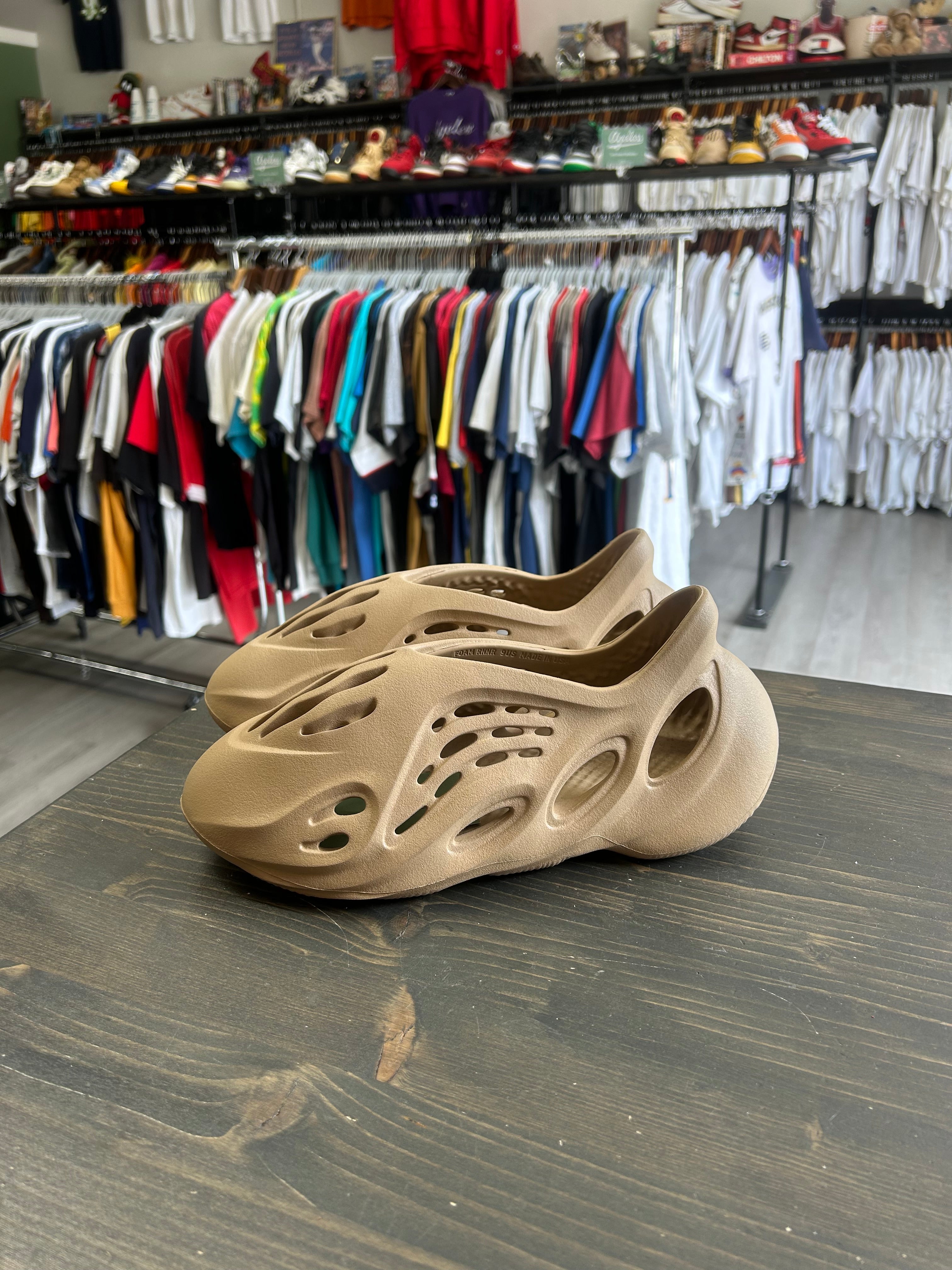 Pre-Owned Adidas Yeezy Foam RNR Clay Taupe