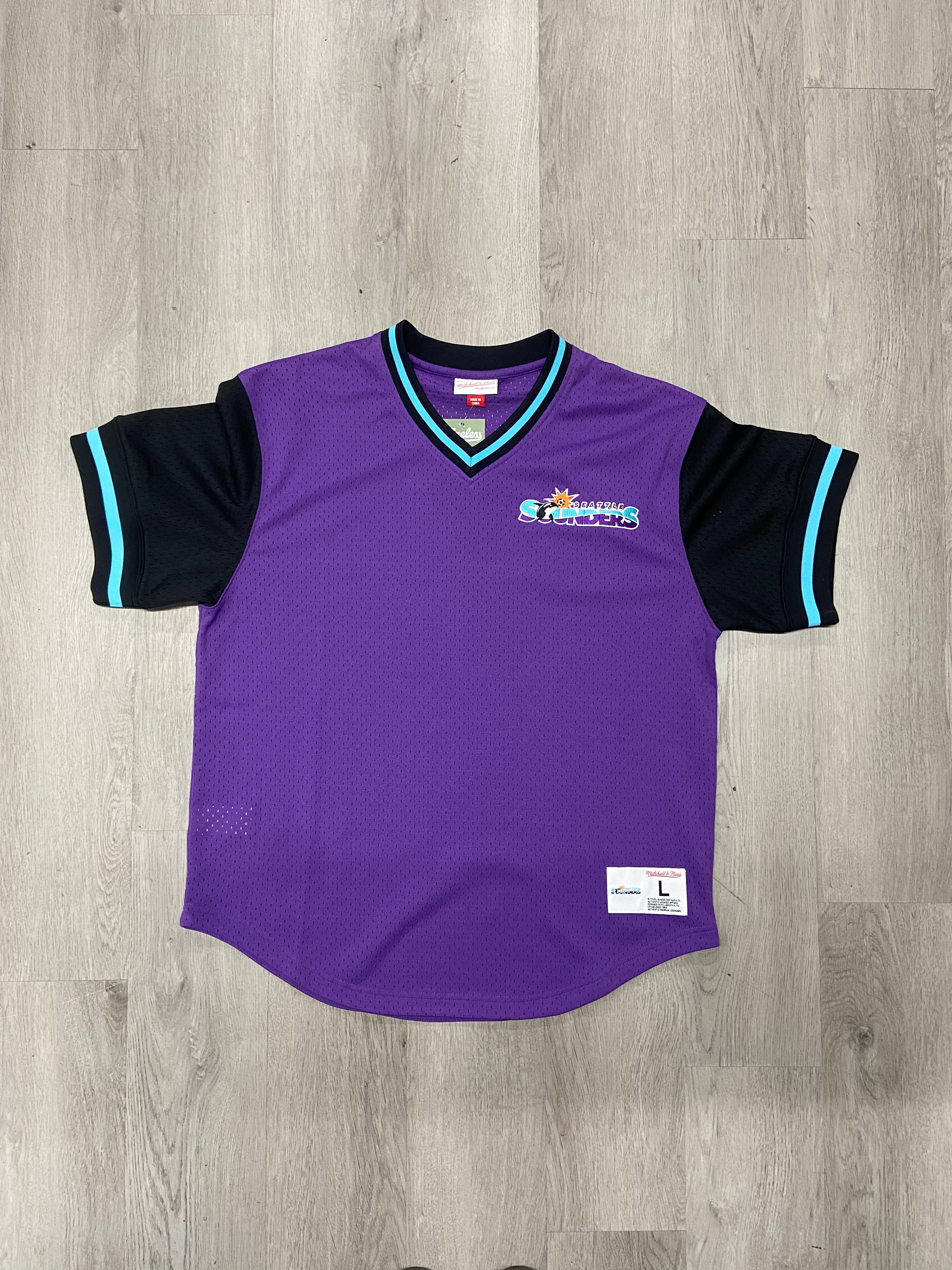 Mitchell & Ness Seattle Sounders FC Mesh V-Neck Jersey