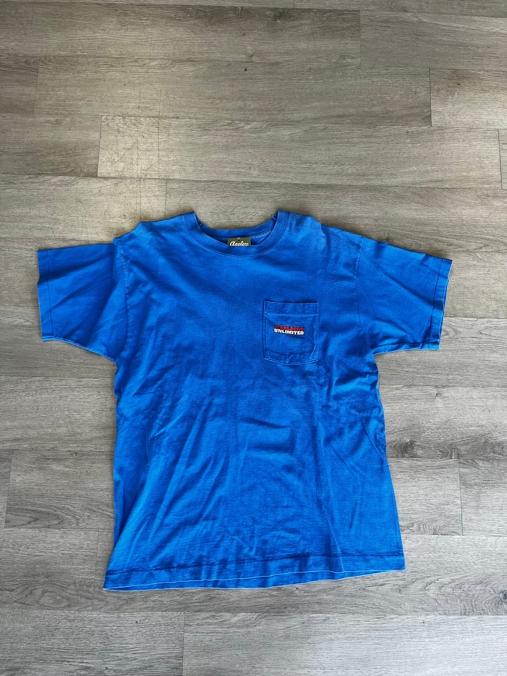 Vintage 90s Marlboro Unlimited Wolf Moon Tee