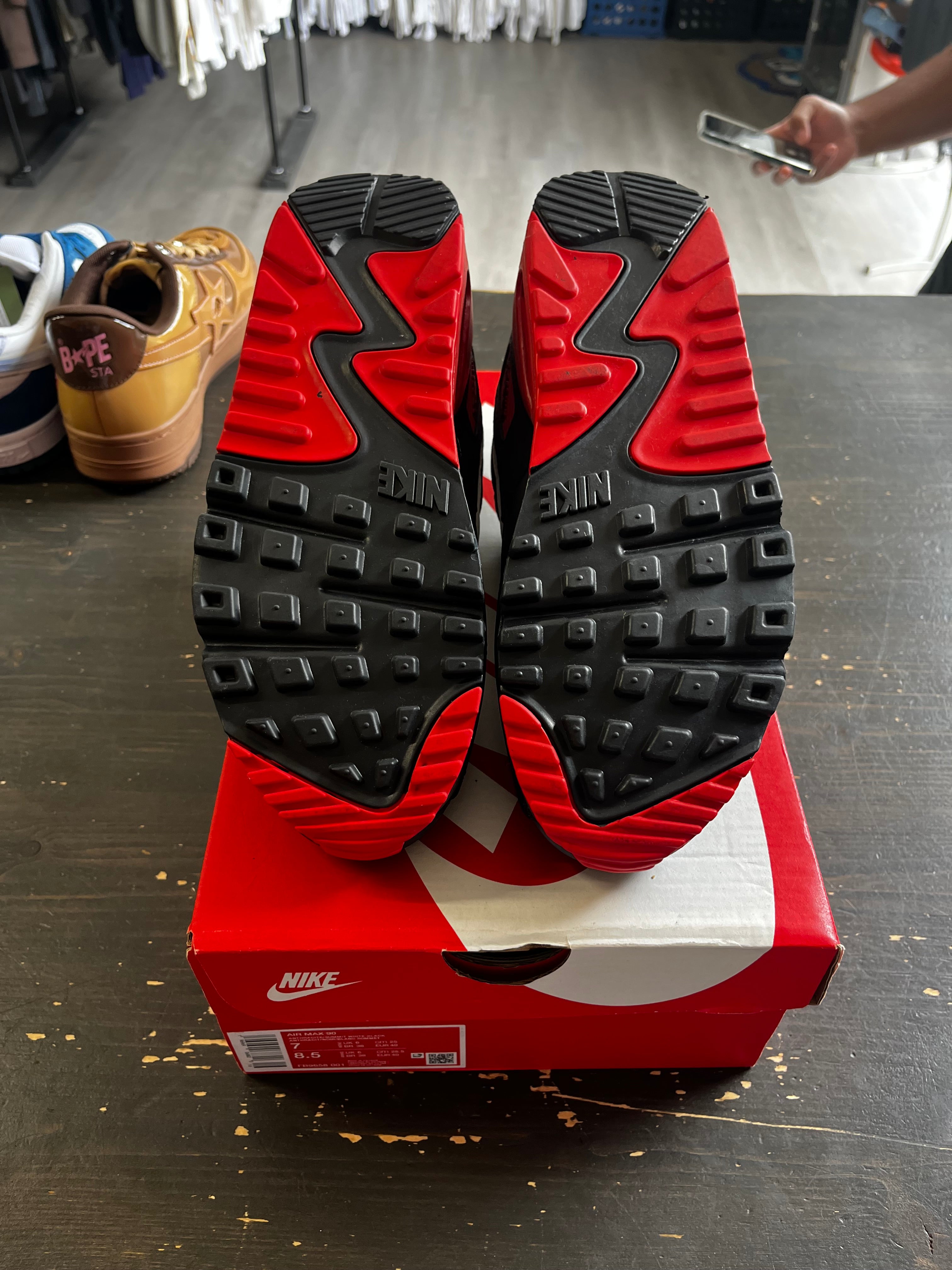 Pre-Owned Nike Air Max 90 Anthracite Mystic Red
