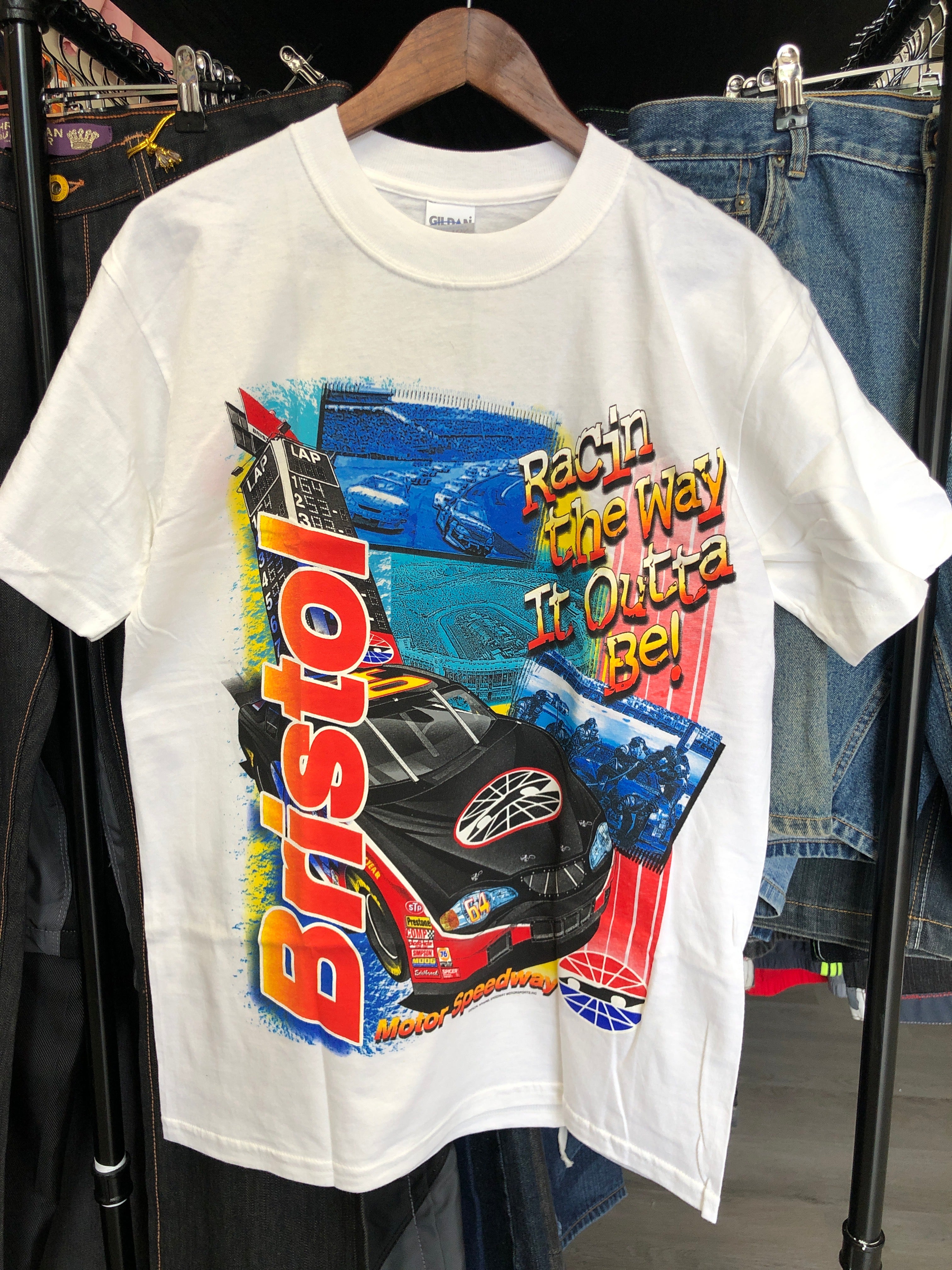 AO) Vintage Bristol Motor Speedway Racin The Way It Outta Be! Tee AO) Vintage Bristol Motor Speedway Racin The Way It Outta Be! Tee