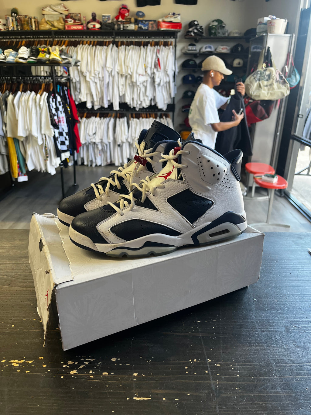 Pre-Owned Jordan 6 Retro Olympic (2024)