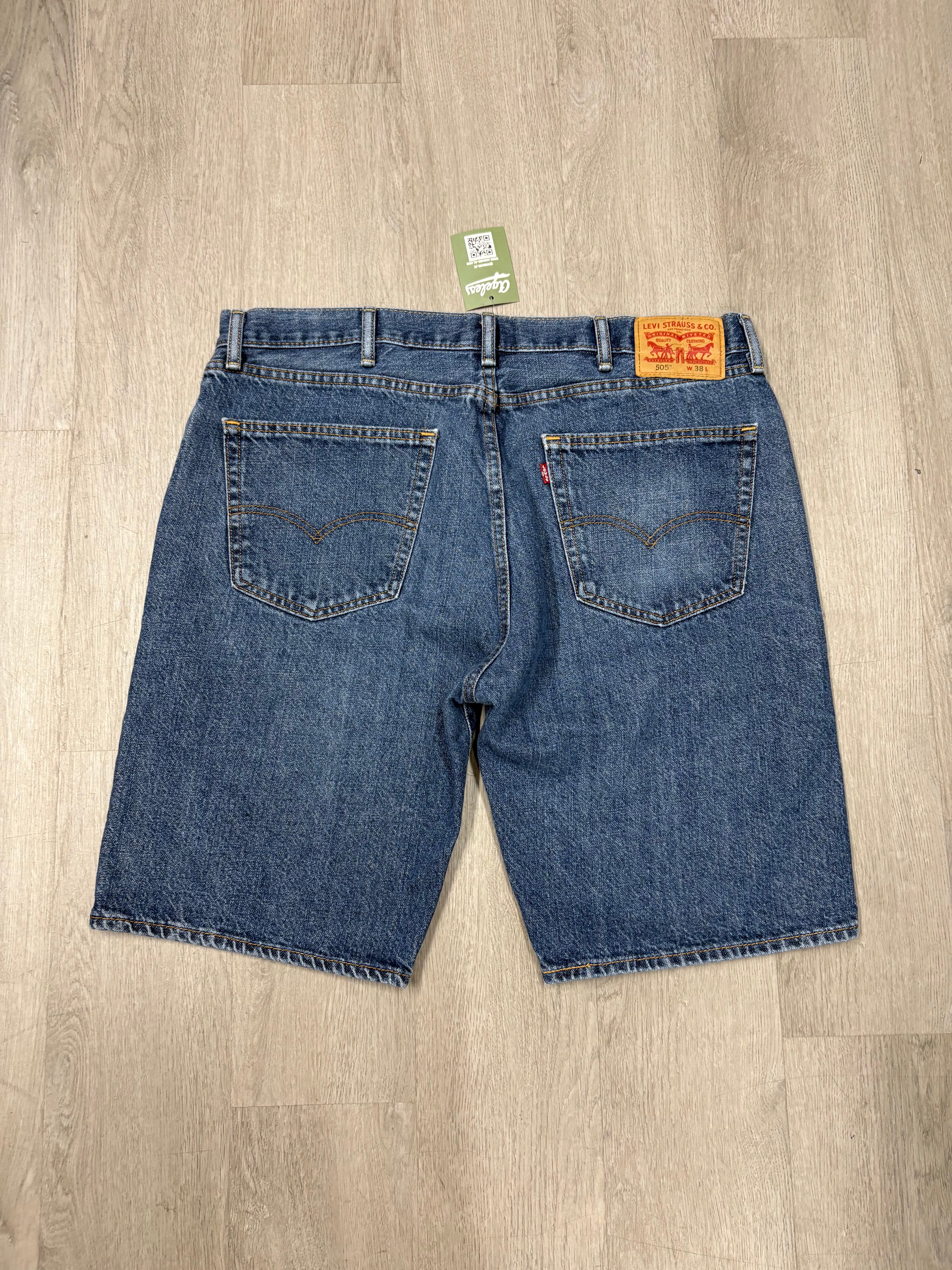 Y2K Levi’s Denim Shorts