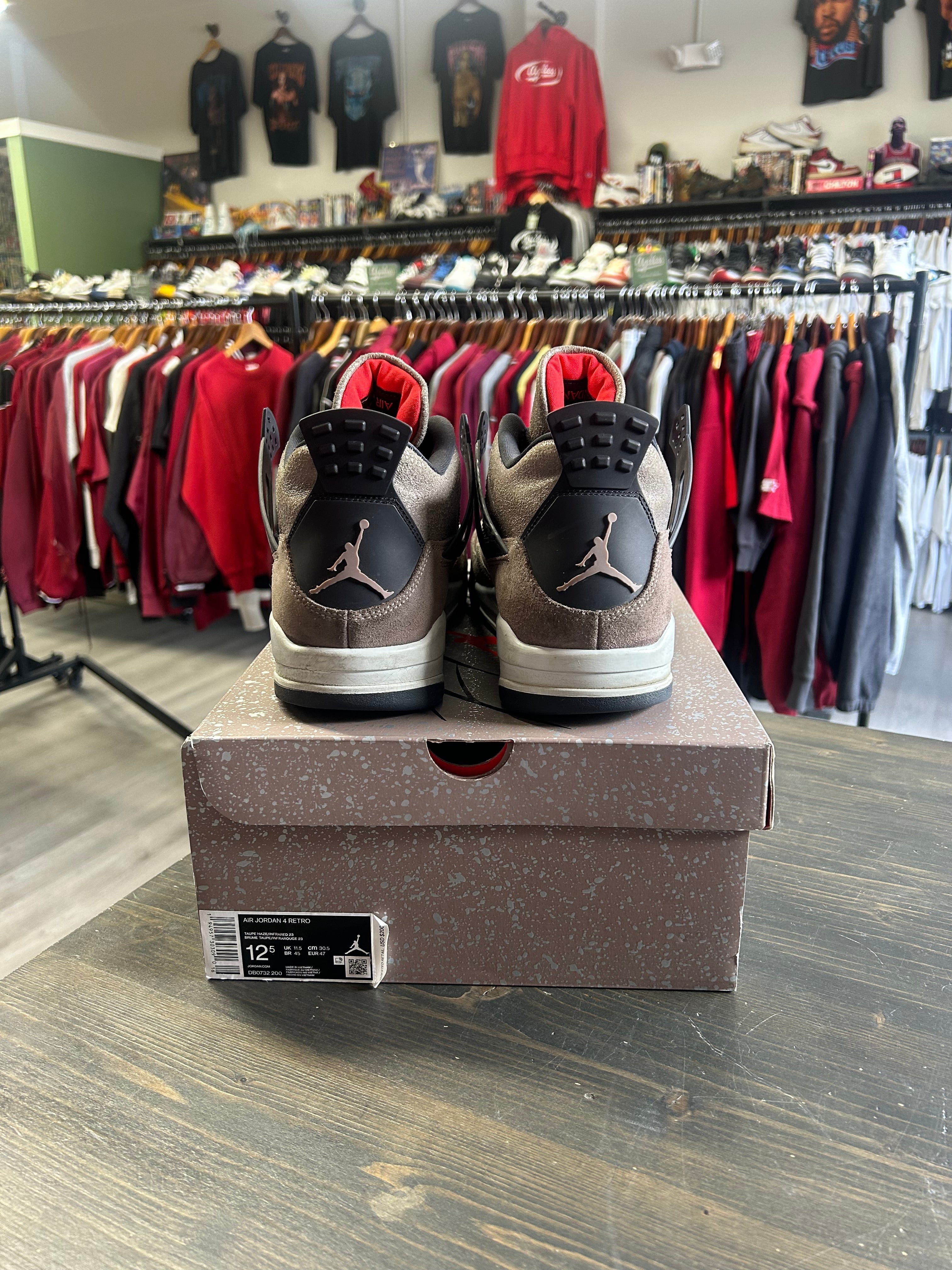 Pre-Owned Jordan 4 Retro Taupe Haze