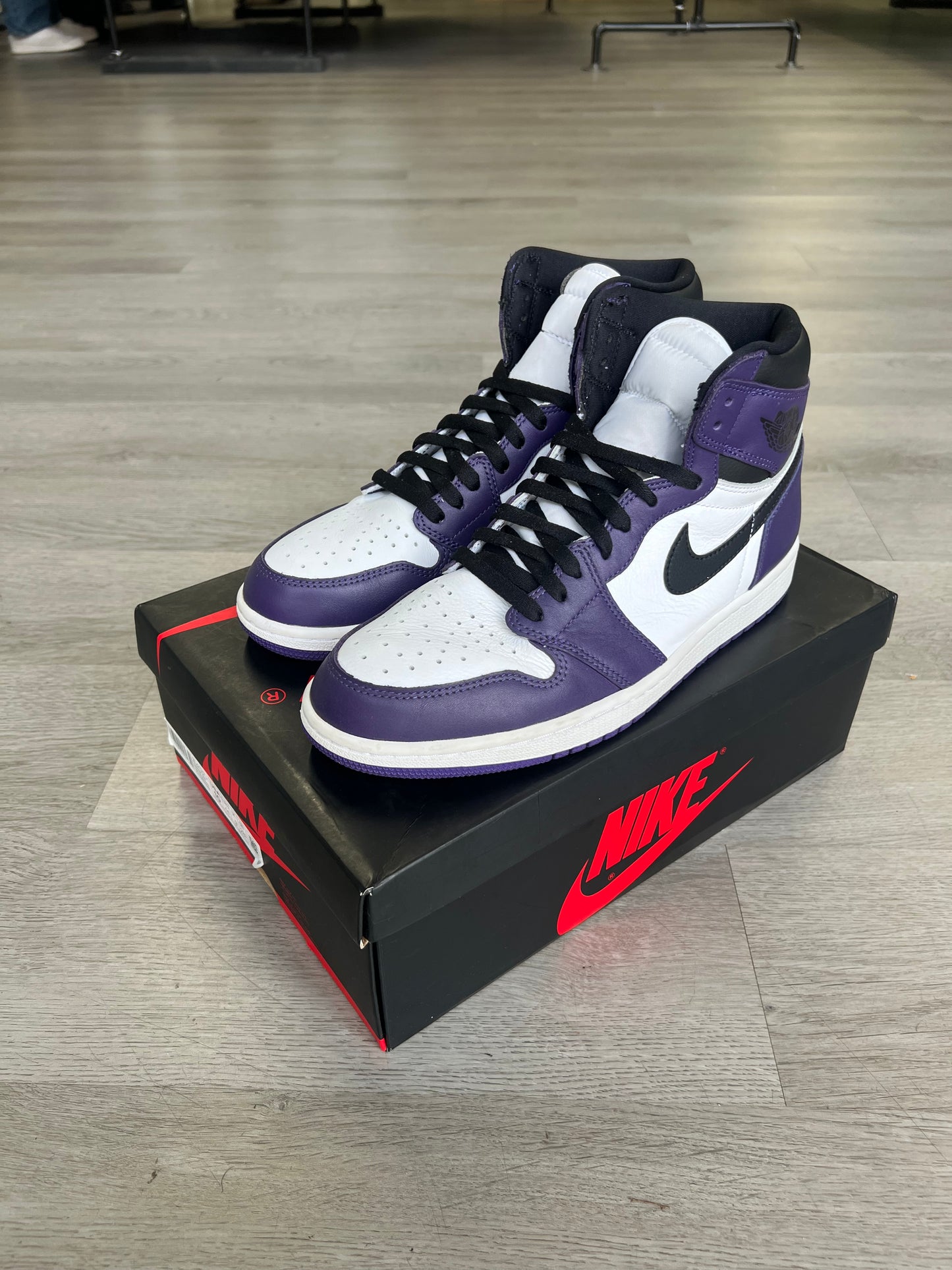 Pre-Owned Jordan 1 Retro High Court Purple White