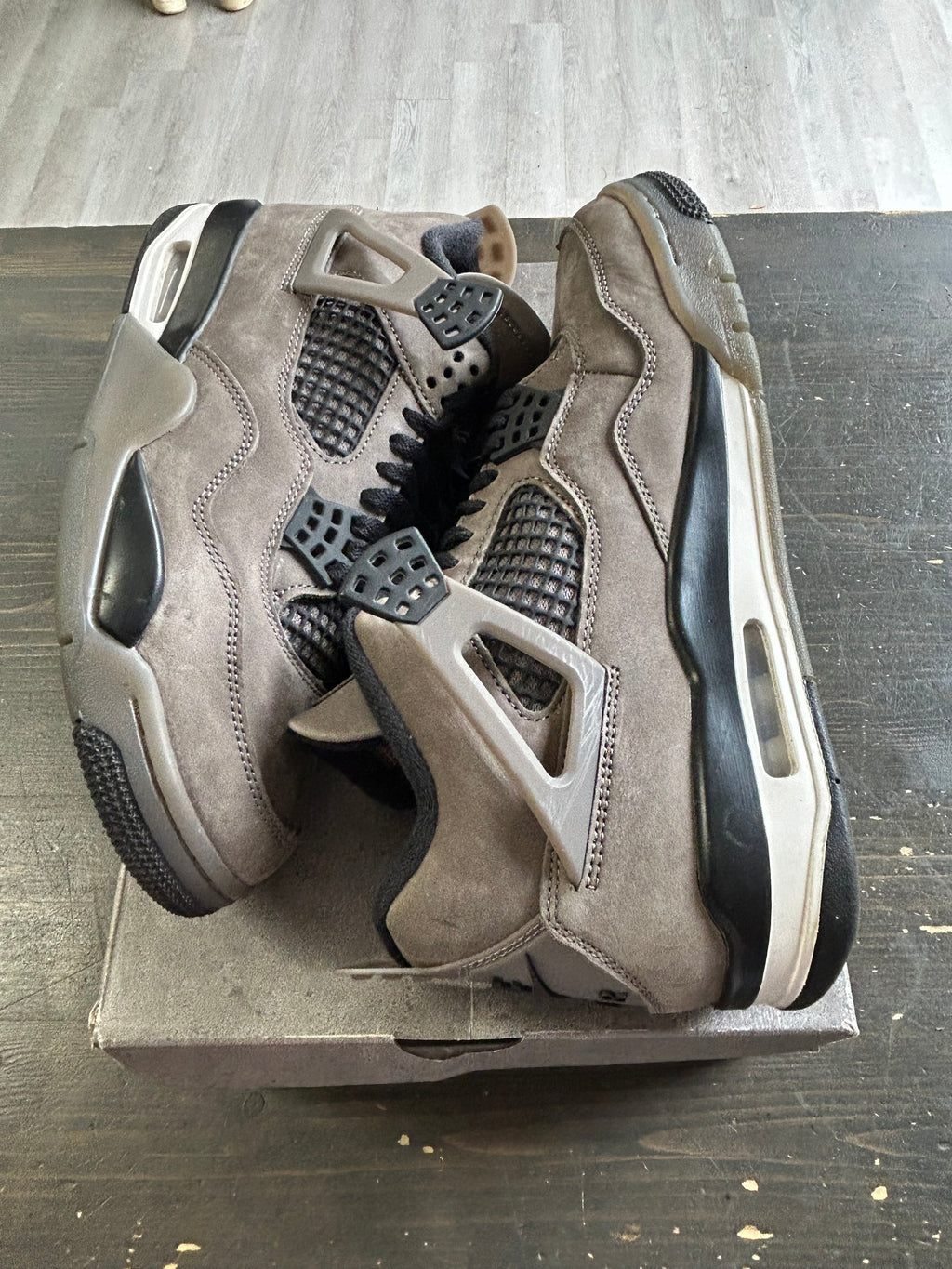 Pre-Owned Jordan 4 Retro Cave Stone