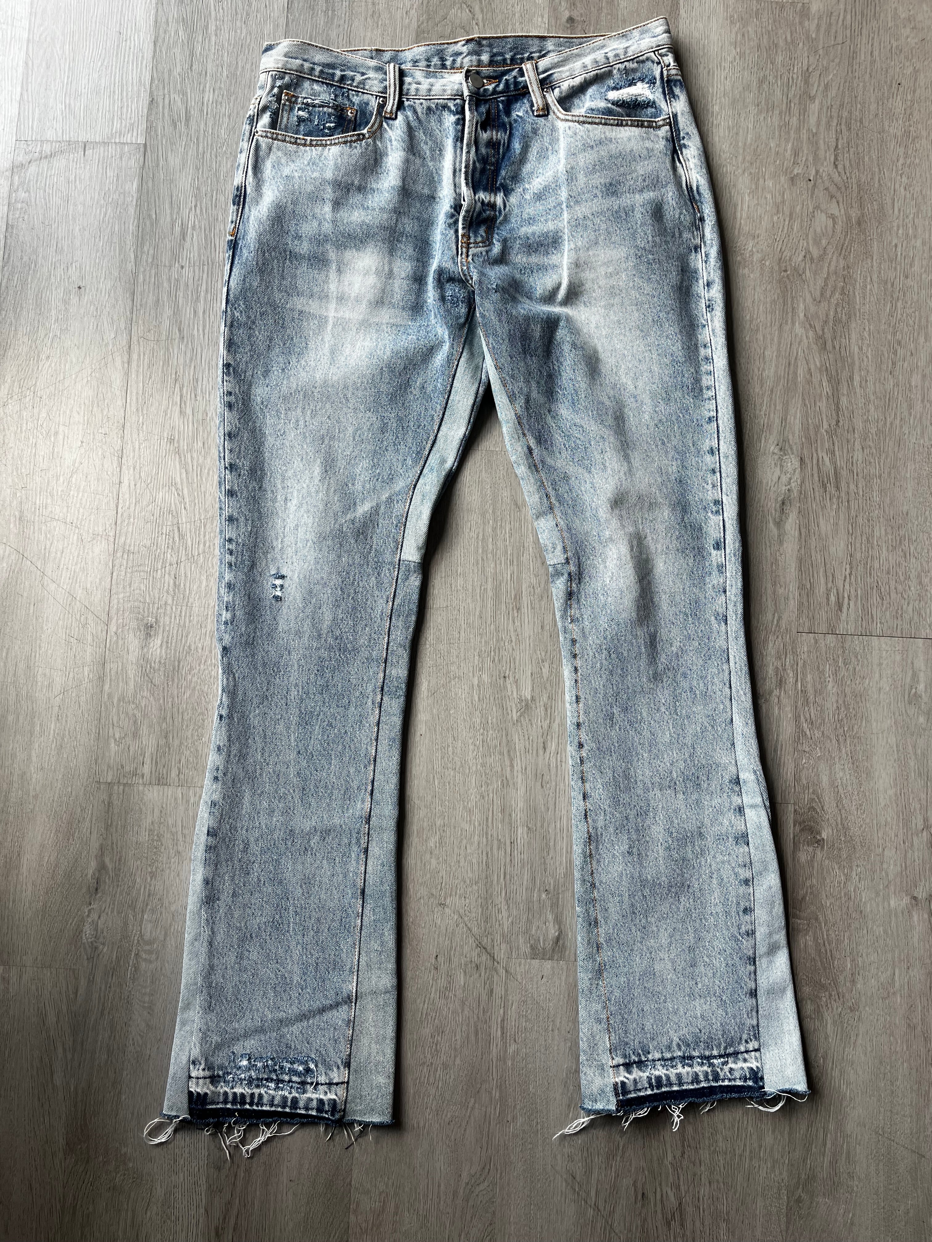 MNML Light Washed Flared Jeans