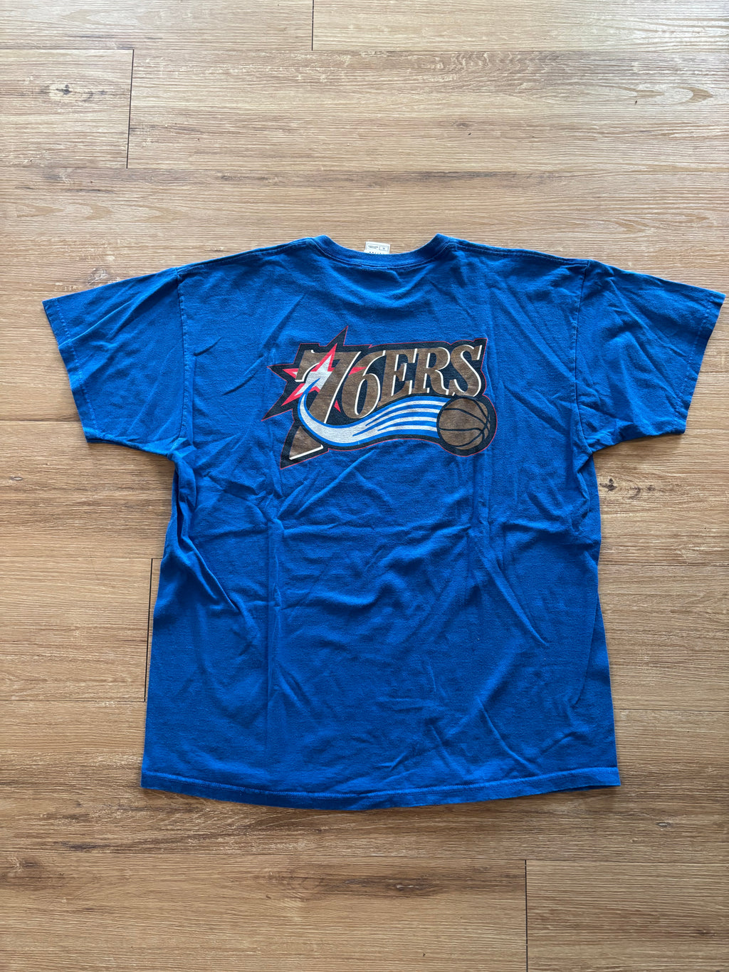 Vintage Philadelphia 76ers Tee