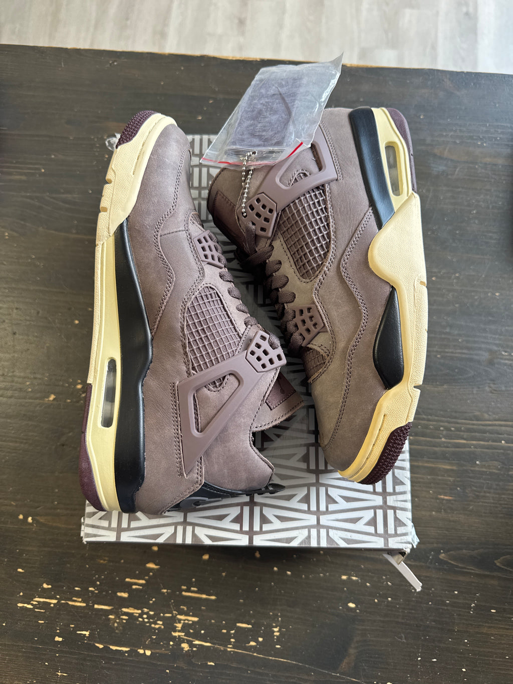 Pre-owned Jordan Retro 4 A Ma Maniere Violet Ore