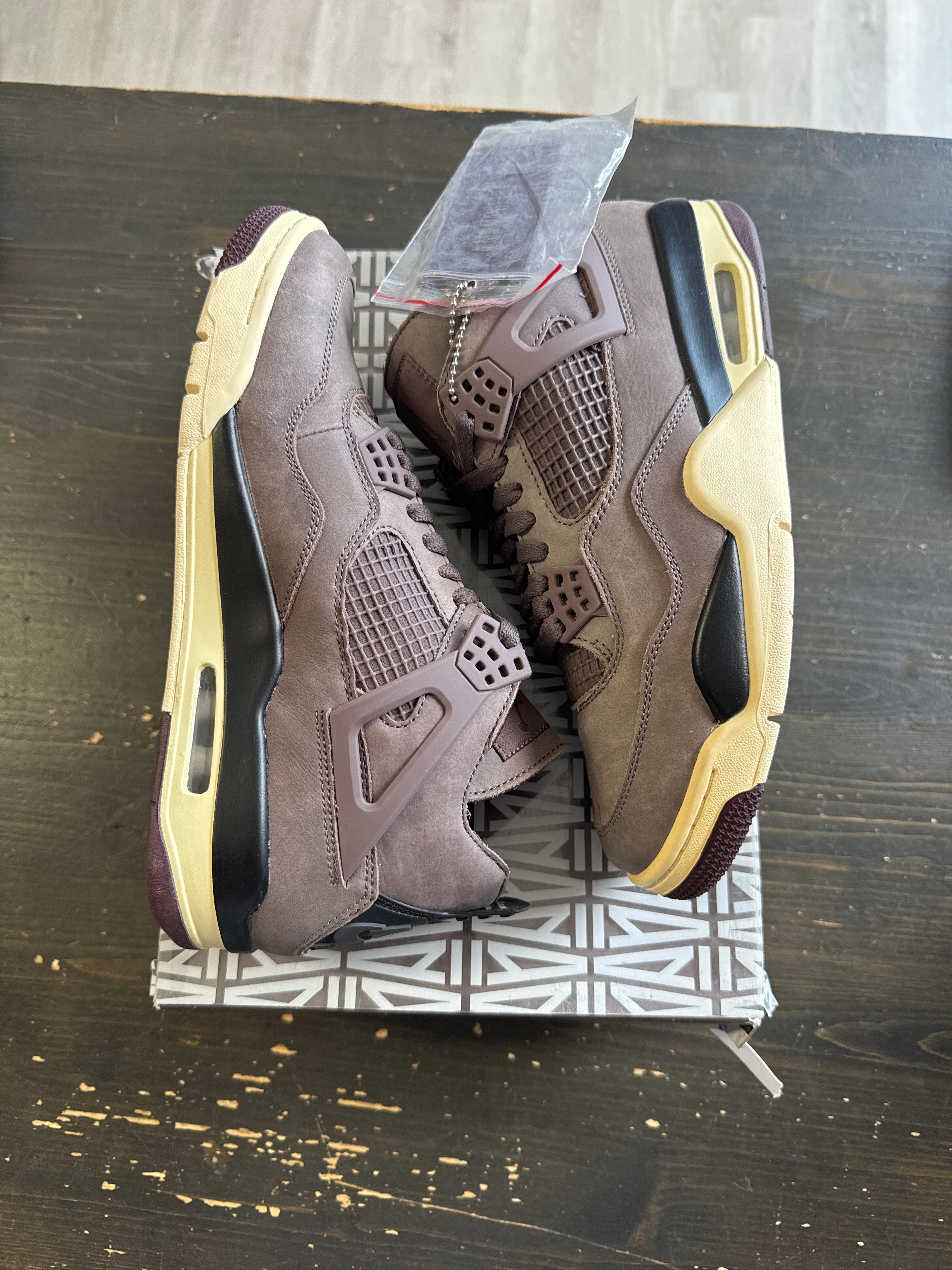 Pre-owned Jordan Retro 4 A Ma Maniere Violet Ore
