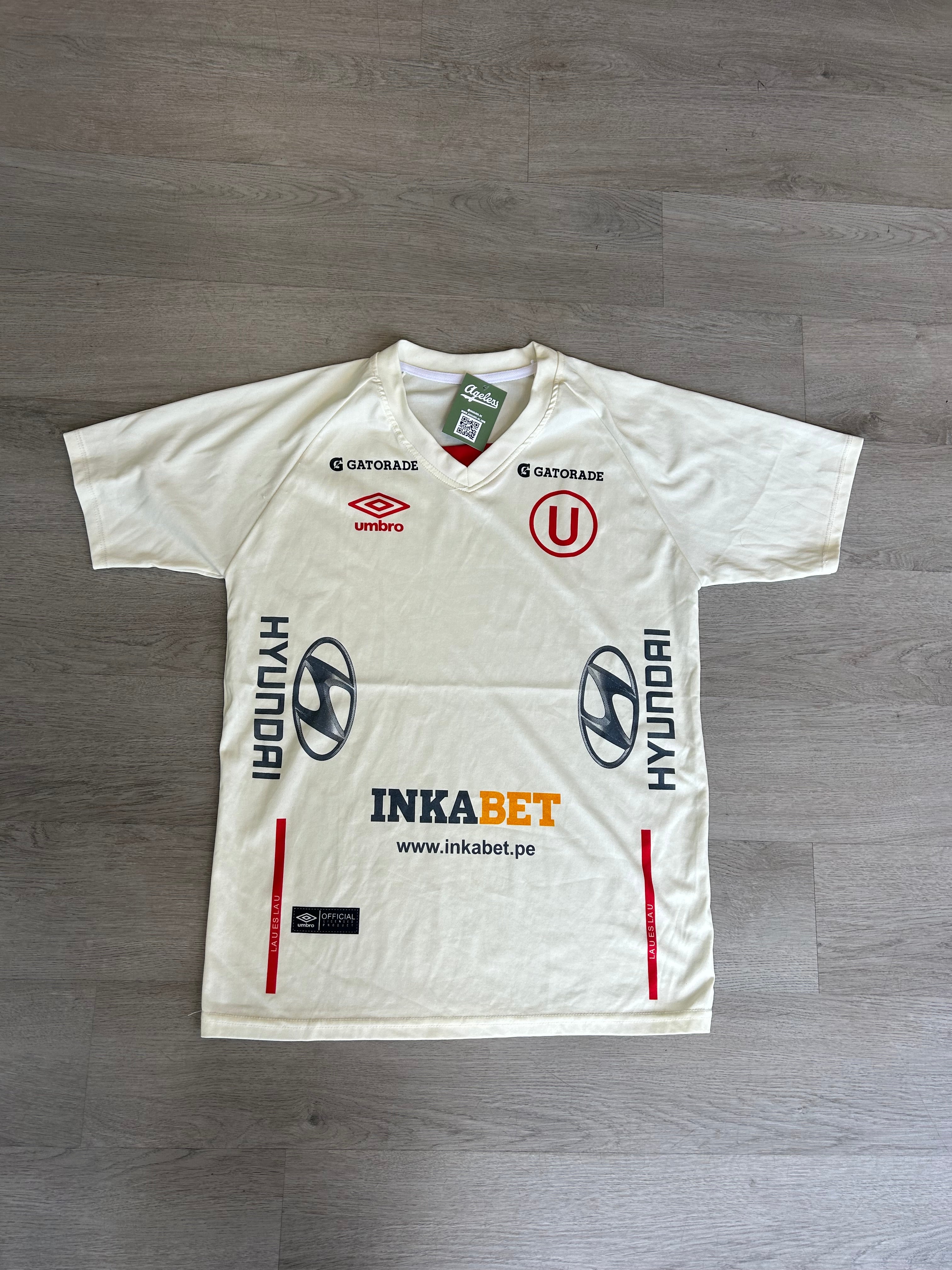 Universitario de Deportes 2016 home jersey