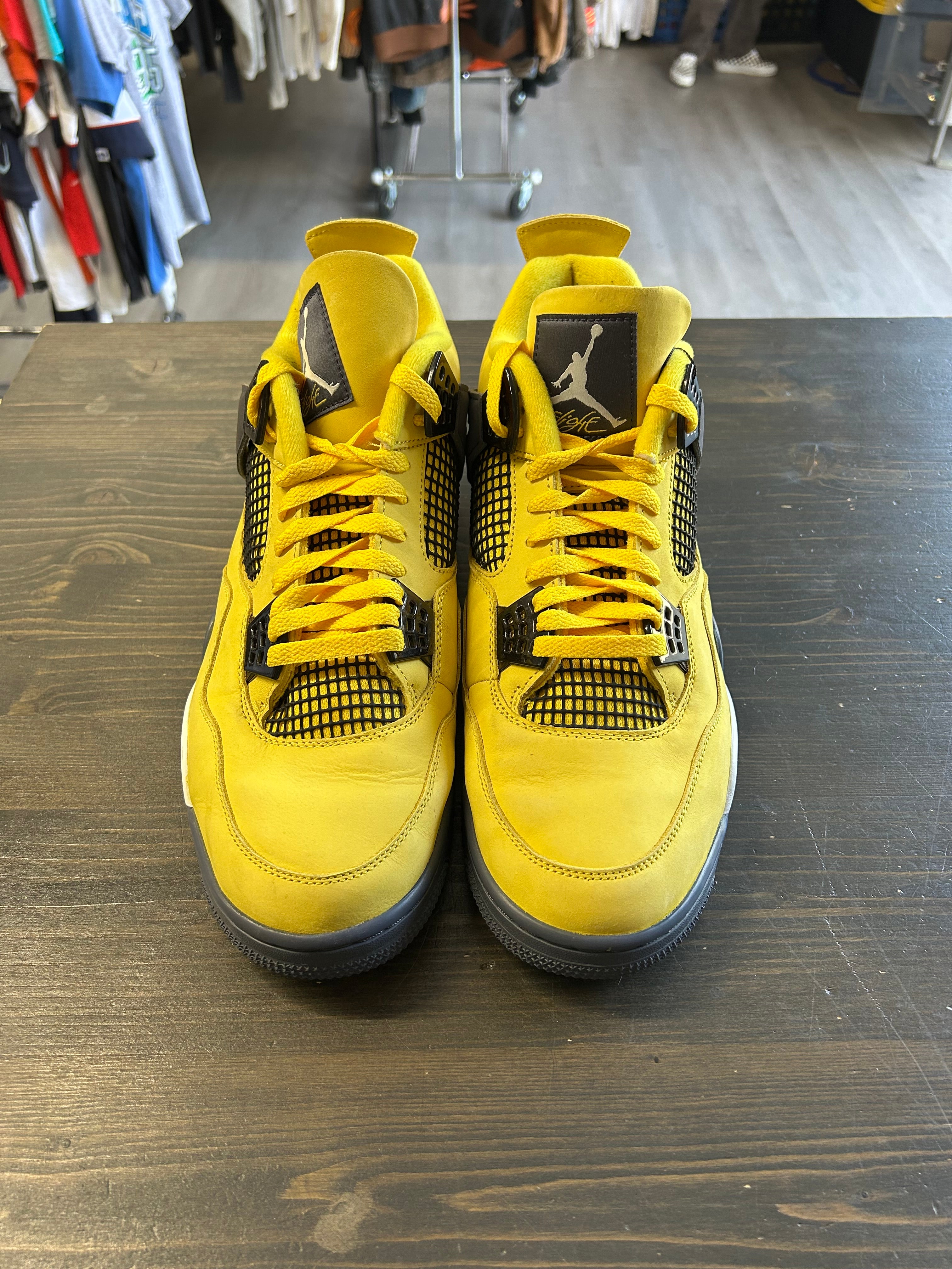 Pre-Owned Jordan Retro 4 Lighting (2021)