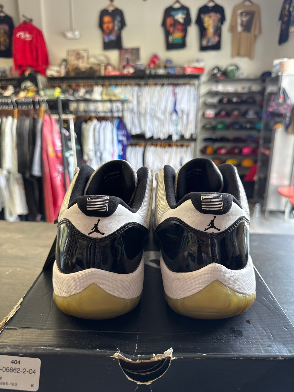 Pre-owned Jordan Retro 11 Low Concord