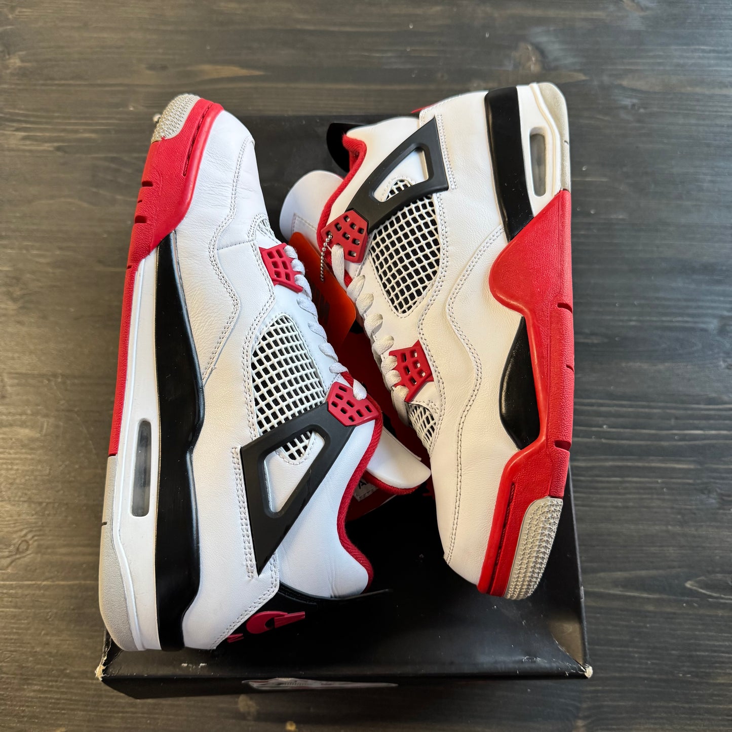 Pre-owned Jordan Retro 4 Fire Red 2020