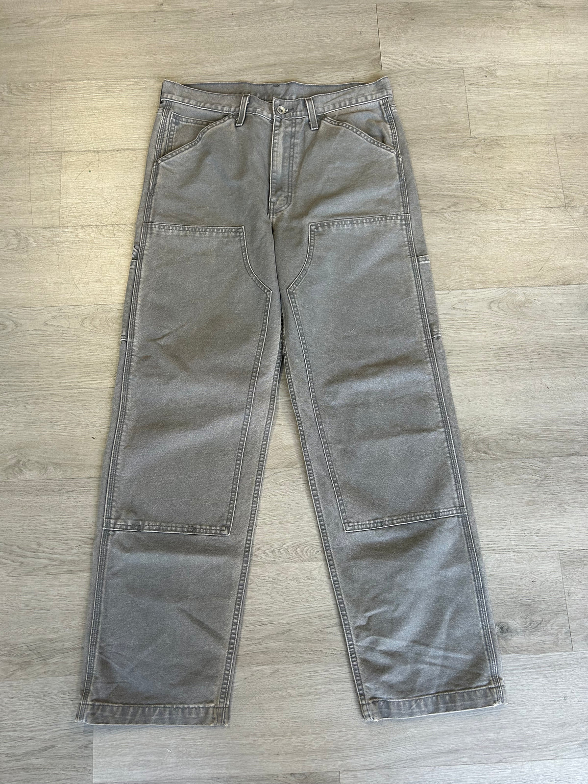 Faded Grey Levi’s Double Knees
