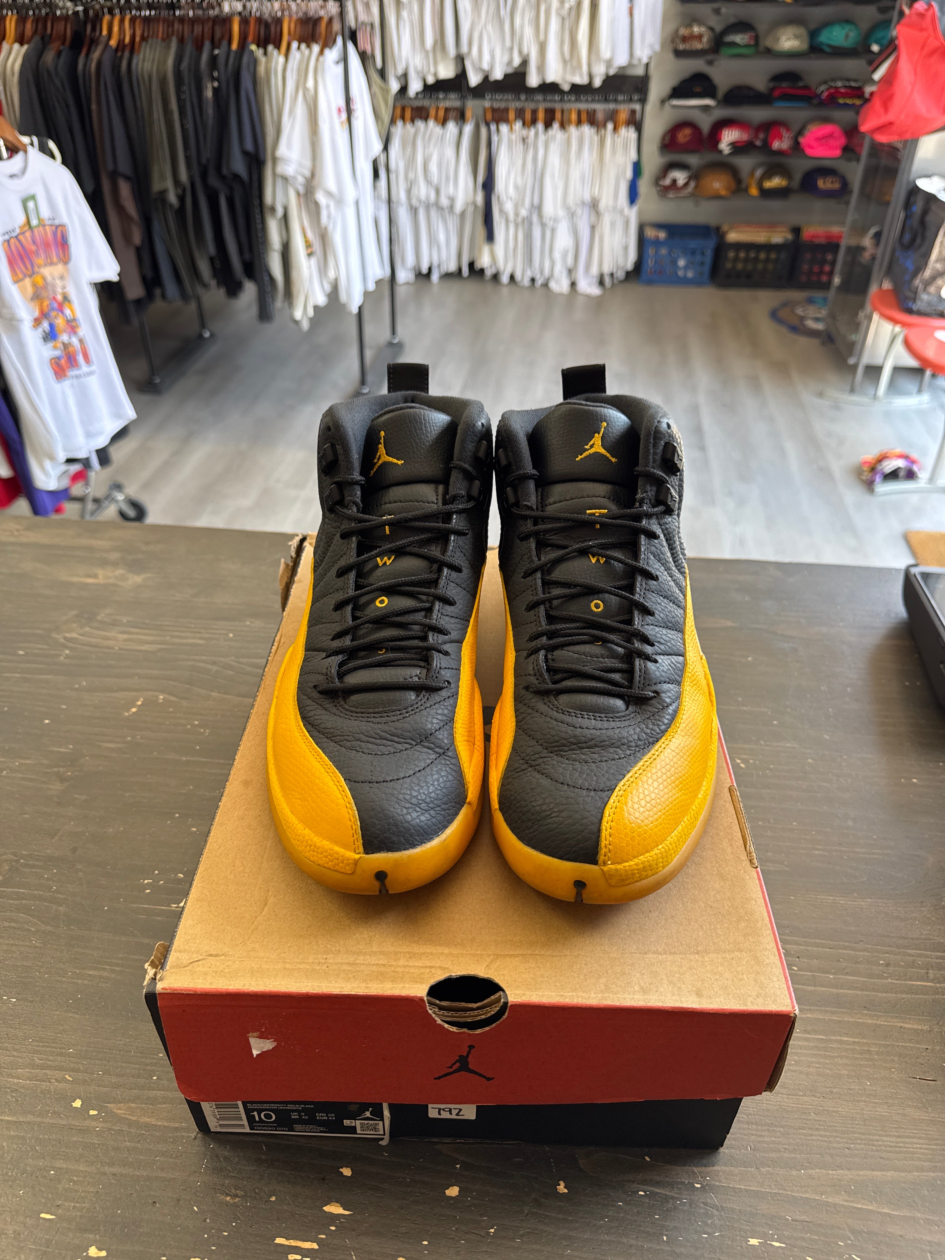 Pre-owned Jordan Retro 12 Black University Gold