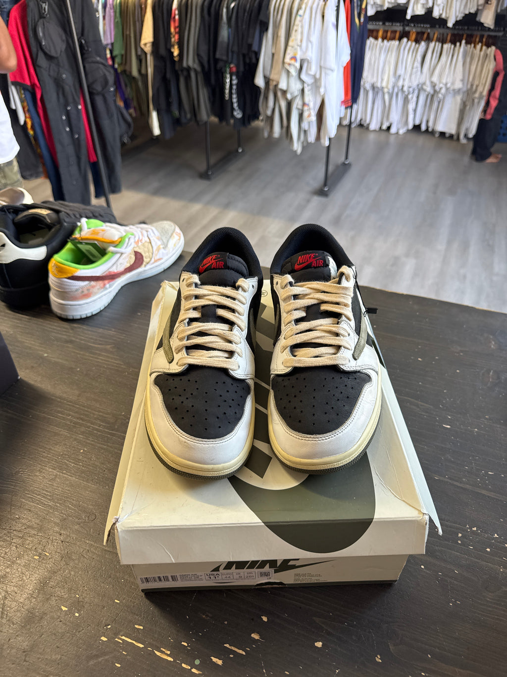 Pre-owned Women’s Jordan Retro 1 Low Travis Scott Olive
