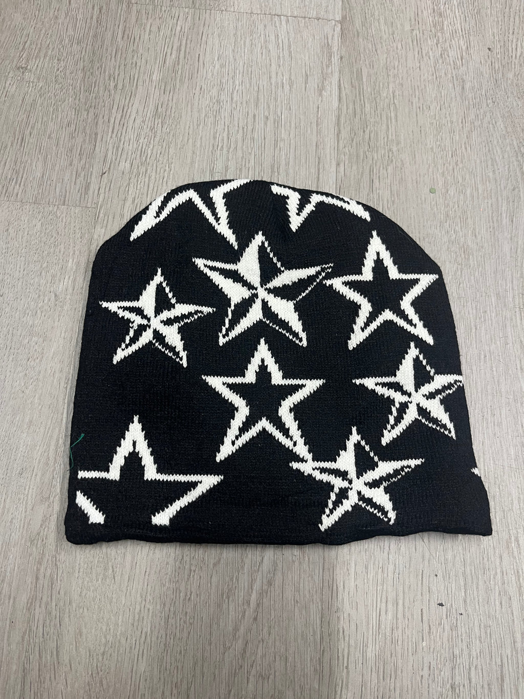 Black w/ White Y2K Style Star Beanie