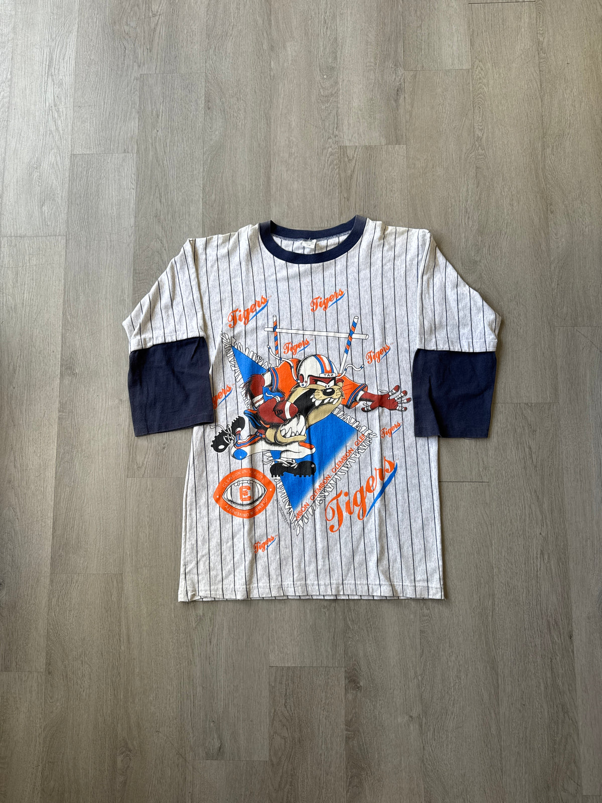 Vintage 1994 Warner Bros Taz University Of Clemson Tigers Raglan Pin Stripe Football Tee