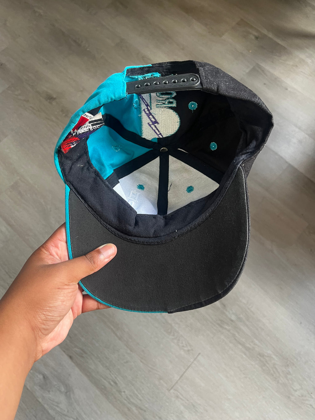 Vintage 1990s Charlotte Hornets Snapback Hat