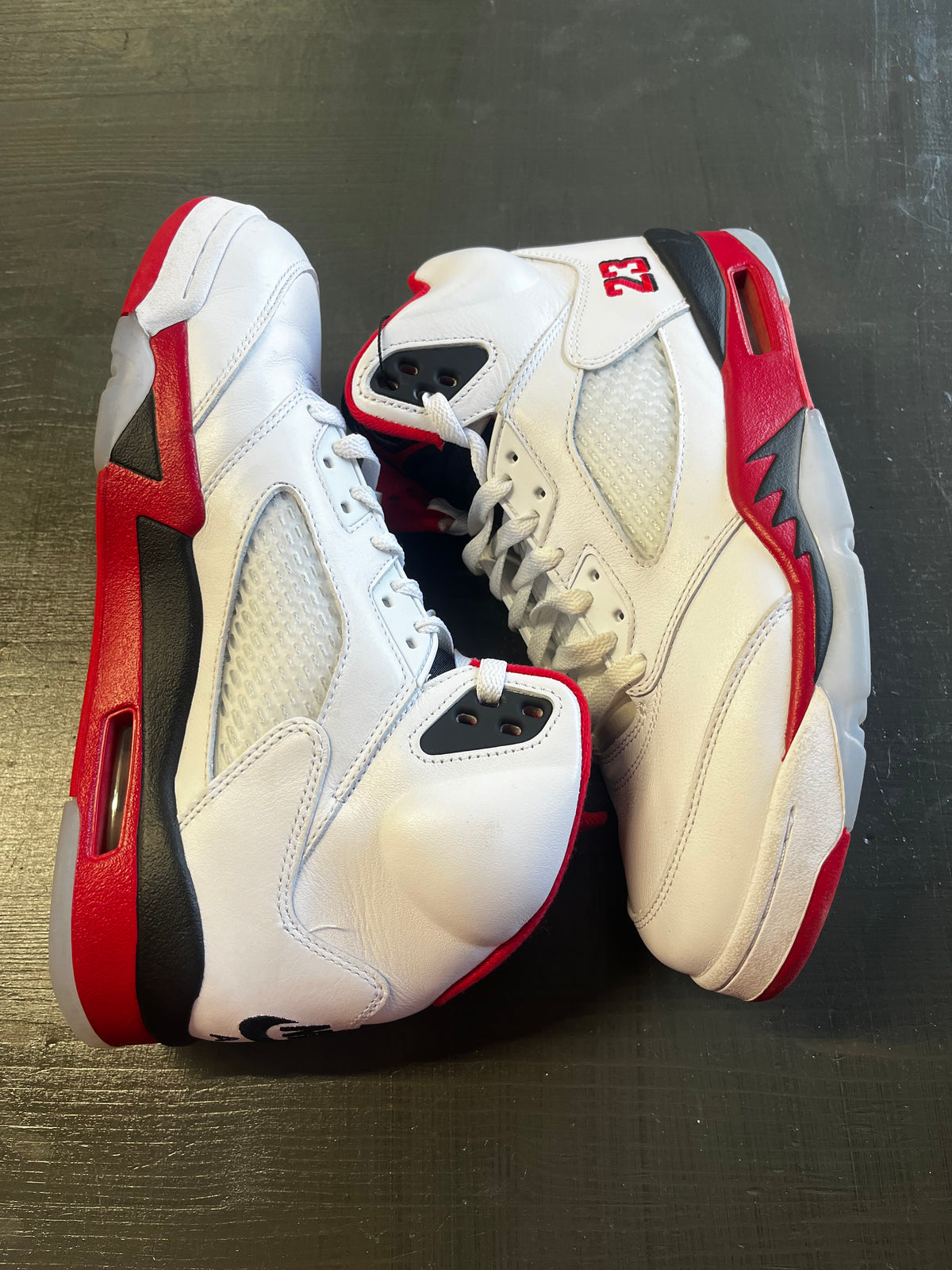 Pre-Owned Jordan 5 Retro Fire Red Black Tongue (2025)
