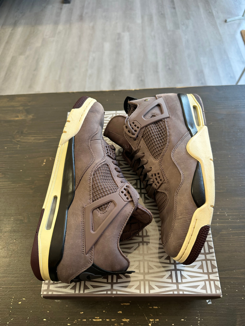 Pre-Owned Jordan 4 Retro SP
A Ma Maniére Violet Ore