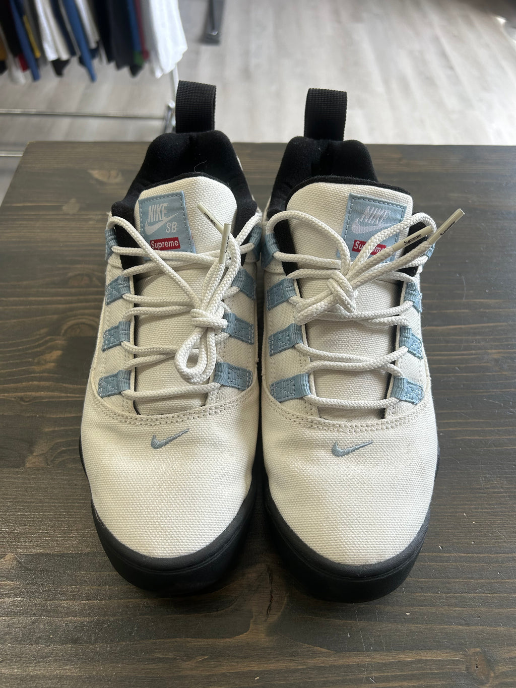 Pre-Owned Nike SB Darwin Low Supreme Sail