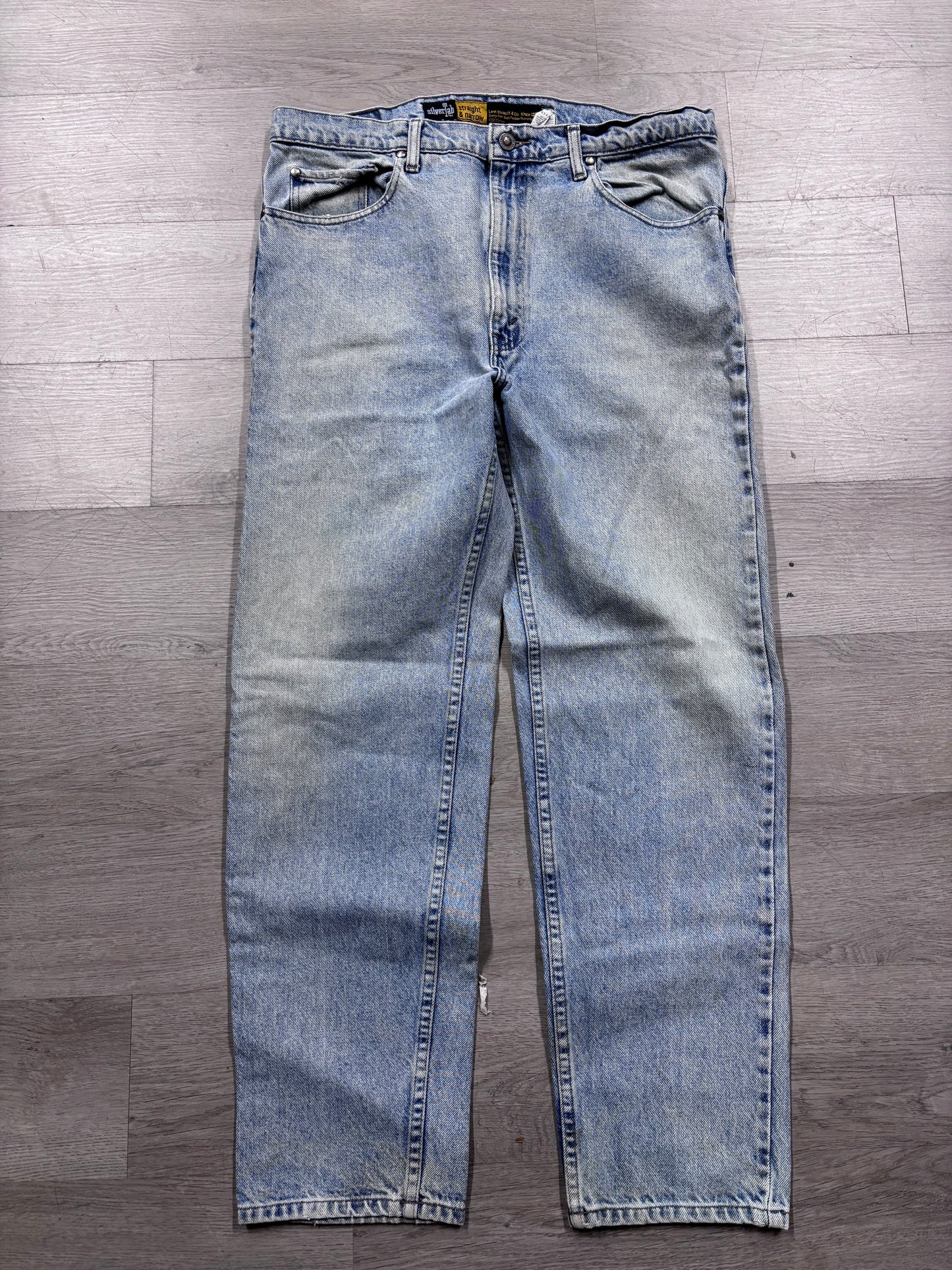 Levi’s Baggy SilverTab Jeans