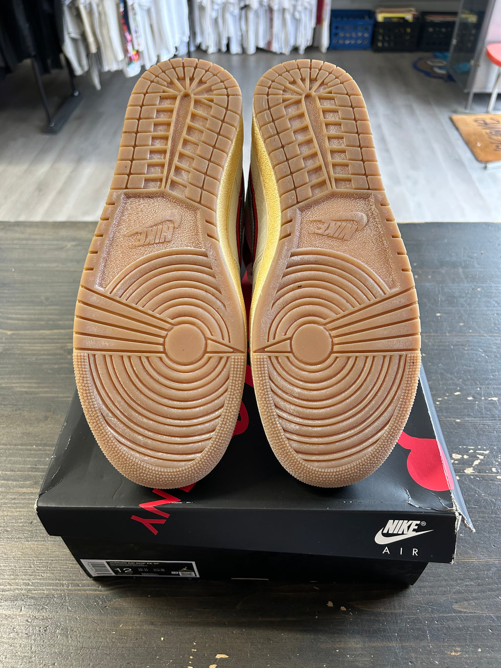 Pre-Owned Nike Jordan Air Ship PE SP Awake NY