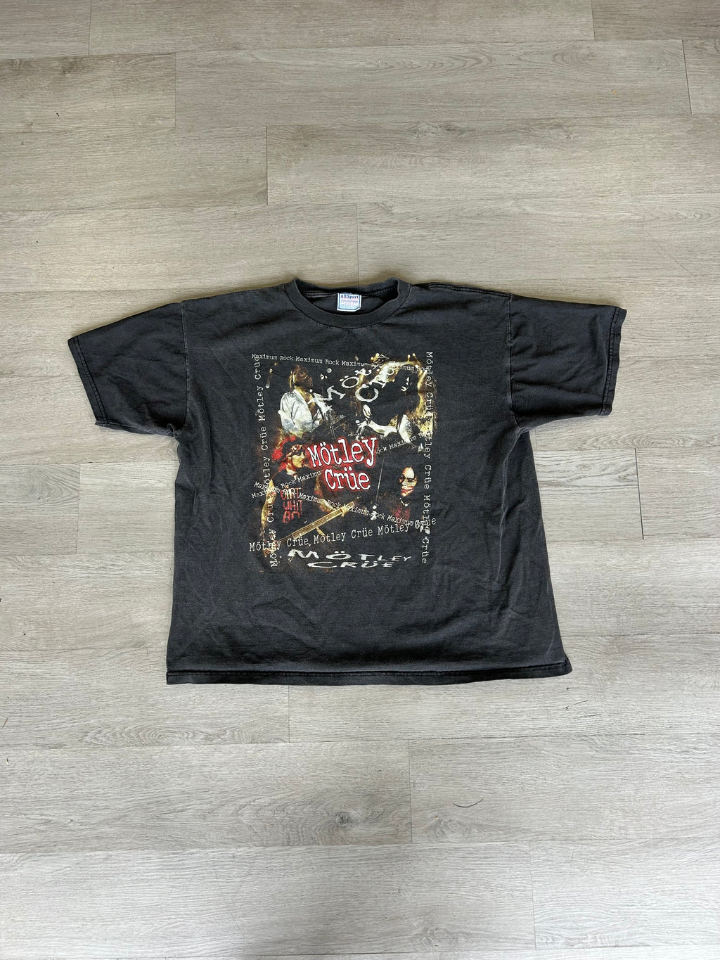 Vintage 90’s Motley Crue 1999 Maximum Rock Tour Tee
