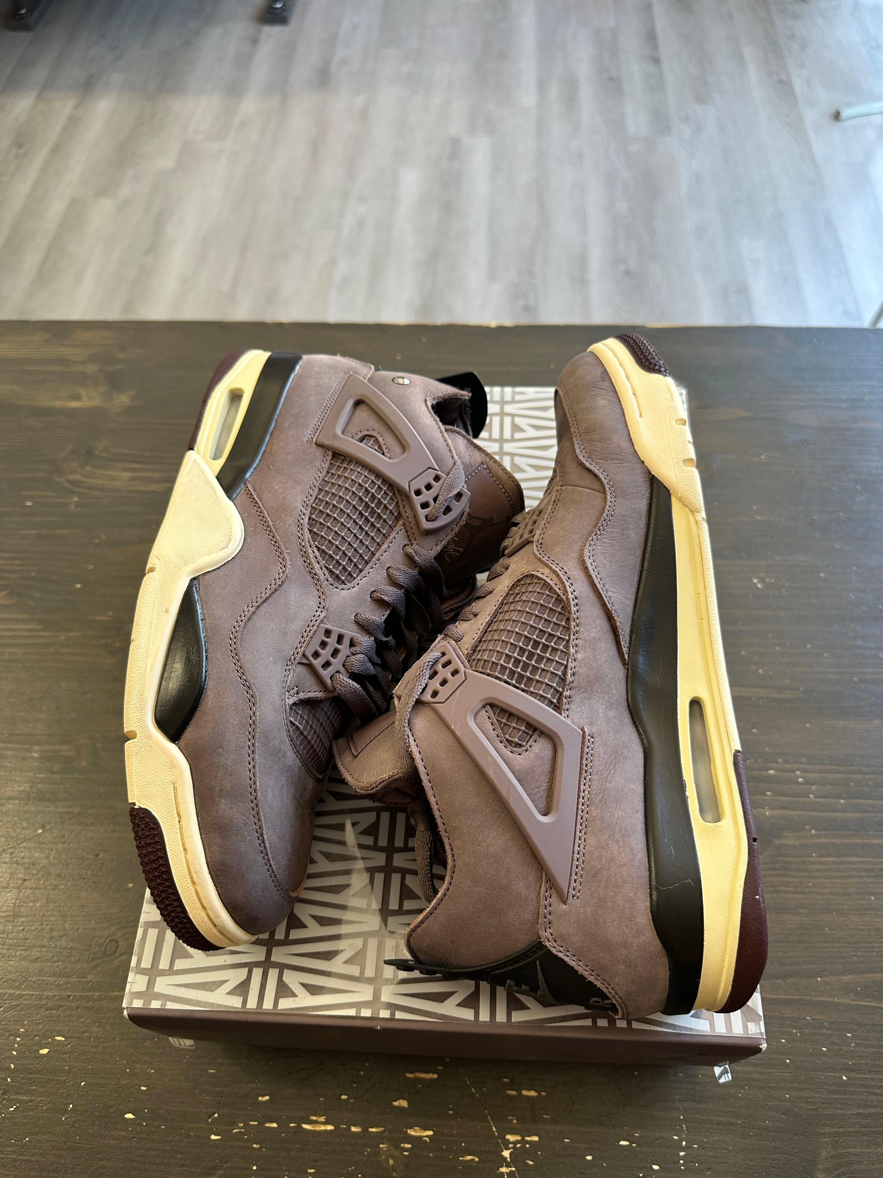 Pre-Owned Jordan 4 Retro SP
A Ma Maniére Violet Ore