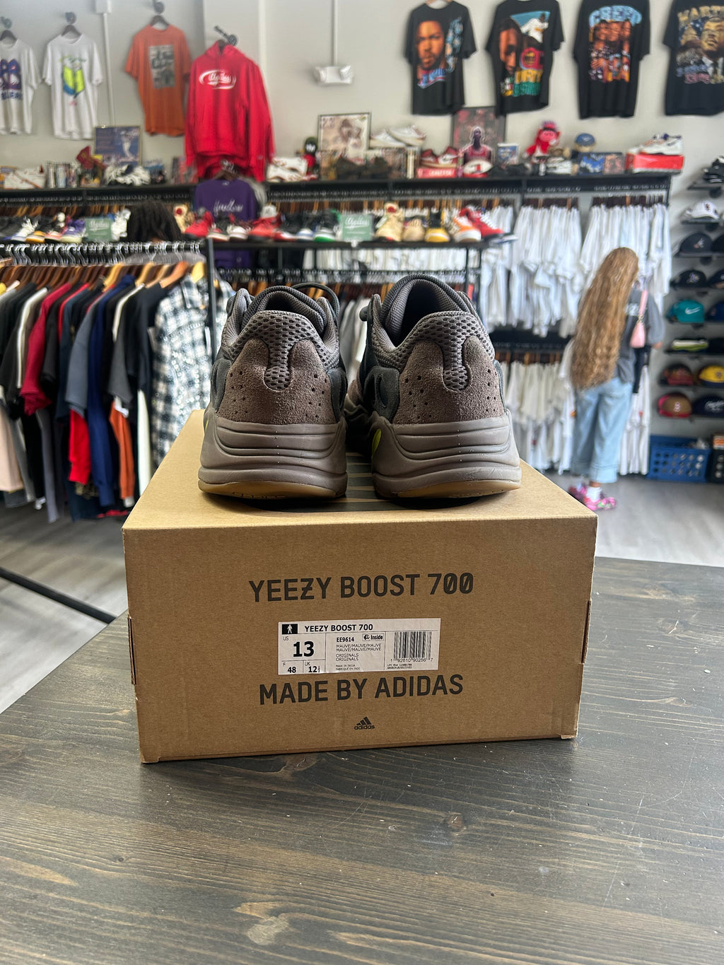 Pre-Owned Adidas Yeezy Boost 700 Mauve