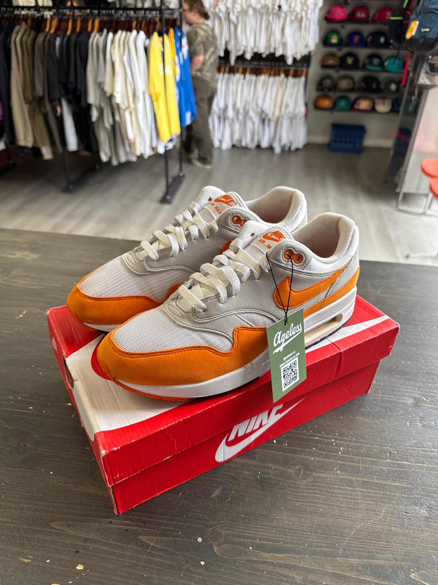 Pre-owned Nike Air Max 1 Anniversary Orange