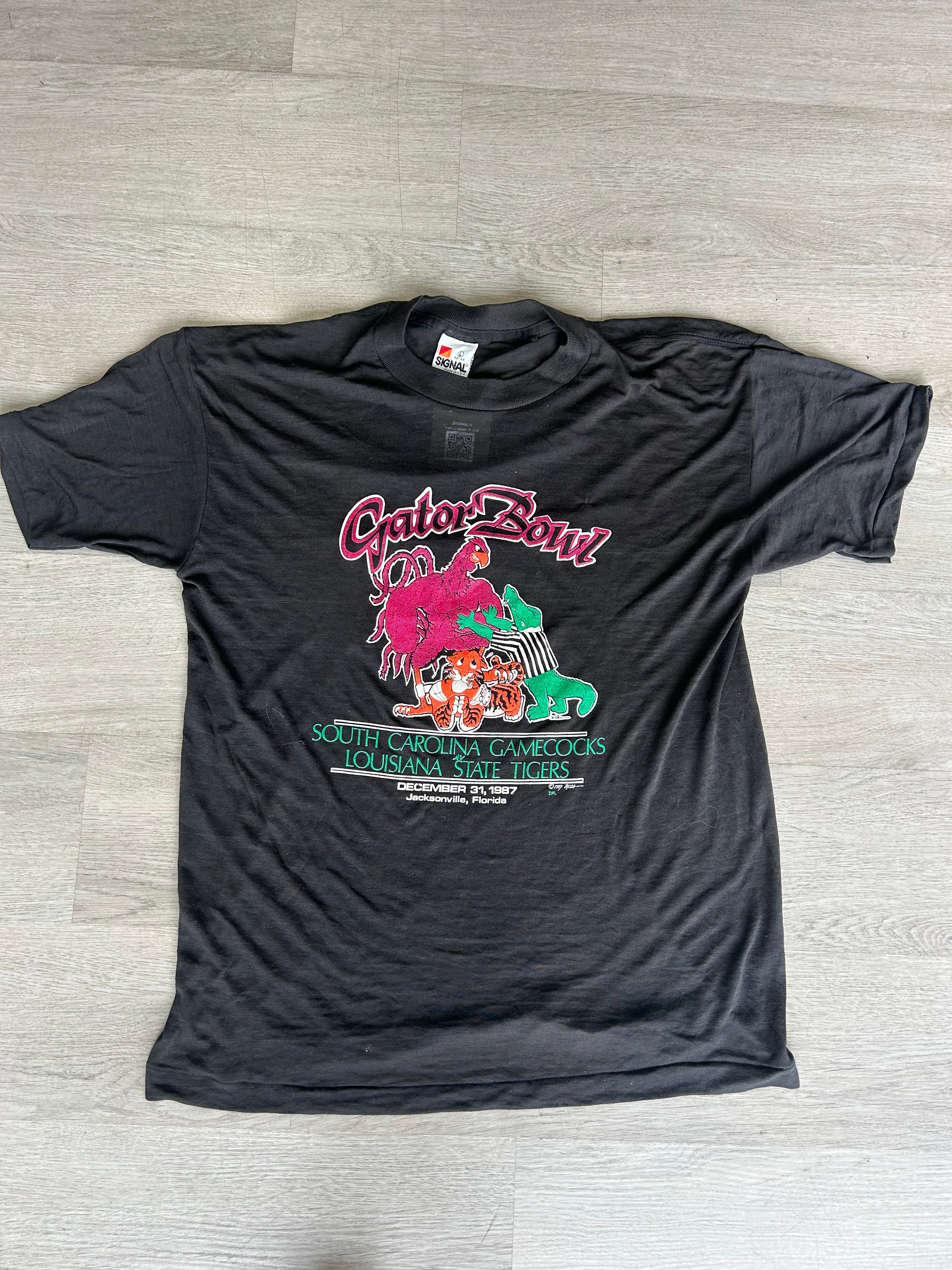Vintage 1987 UofSC vs LSU Gator Bowl Tee