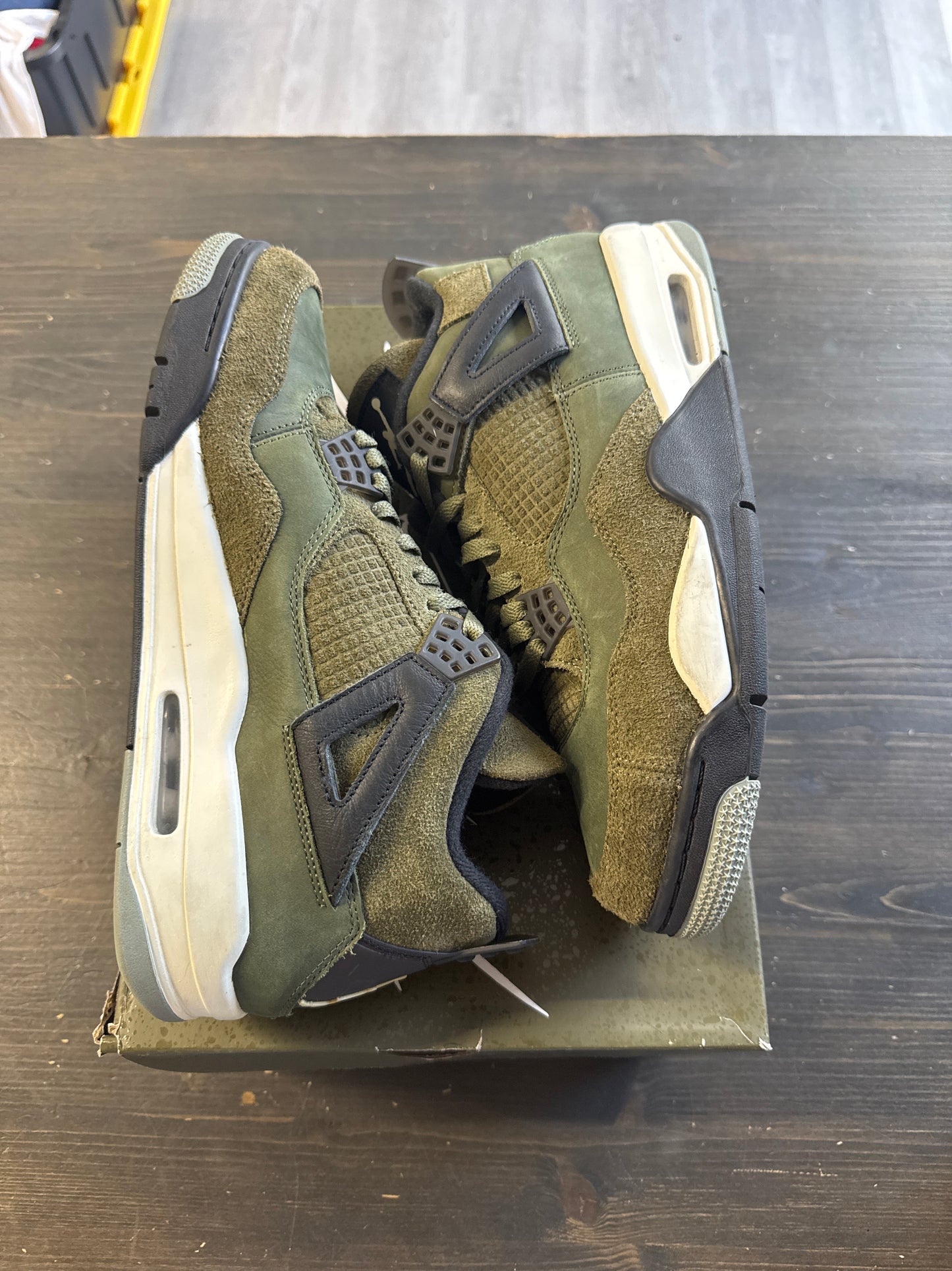 Pre-owned Jordan Retro 4 Craft Medium Olive