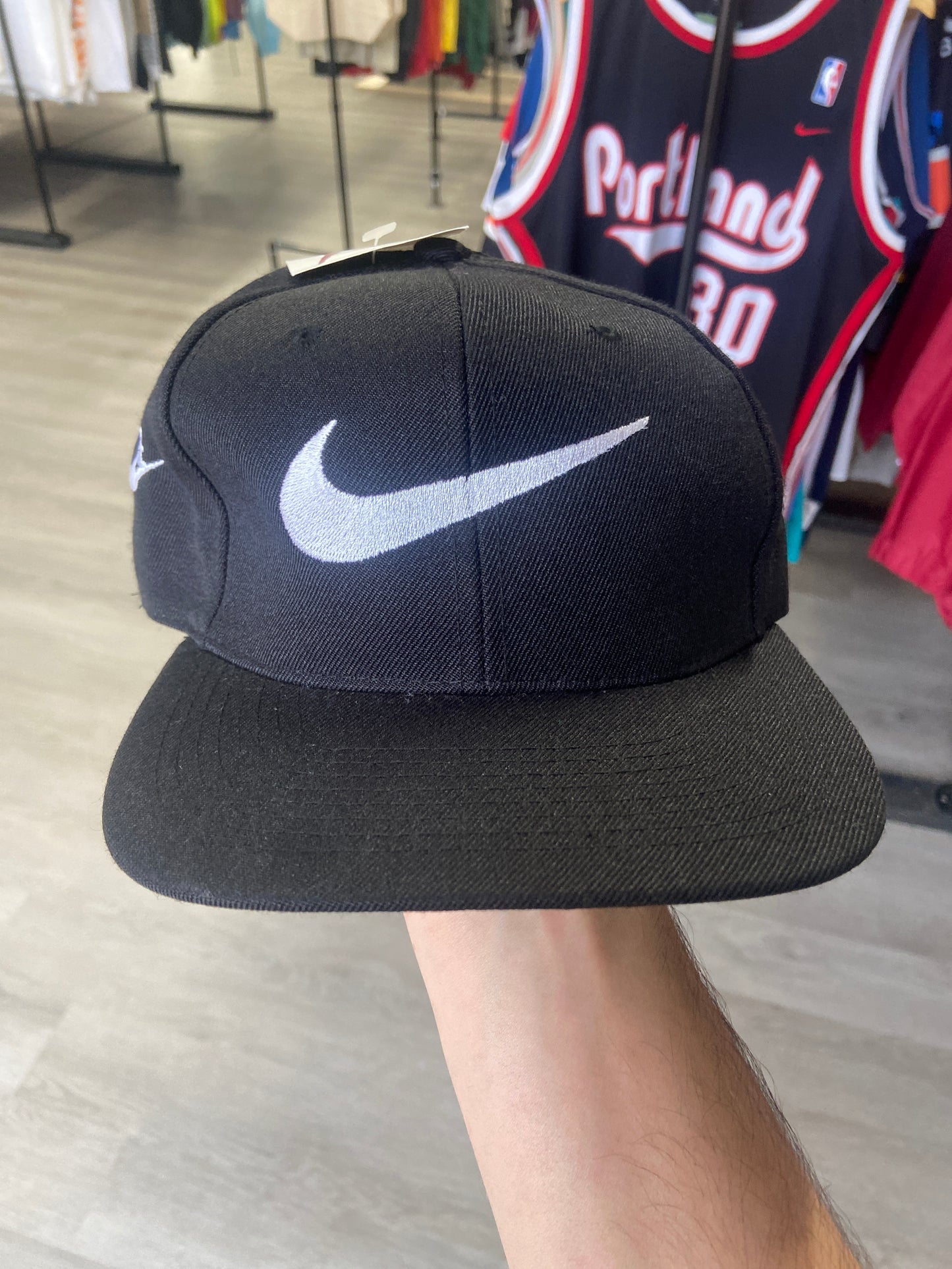 Black Nike Elastic Fitted