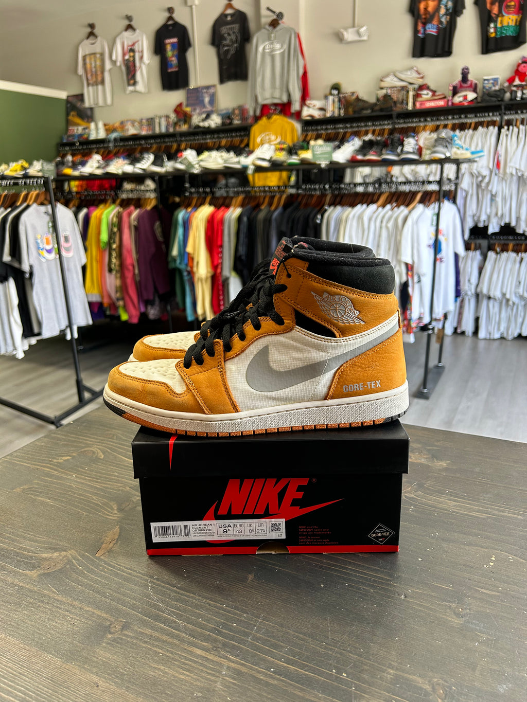Pre-Owned Jordan 1 Retro High Element Gore-Tex Light Curry