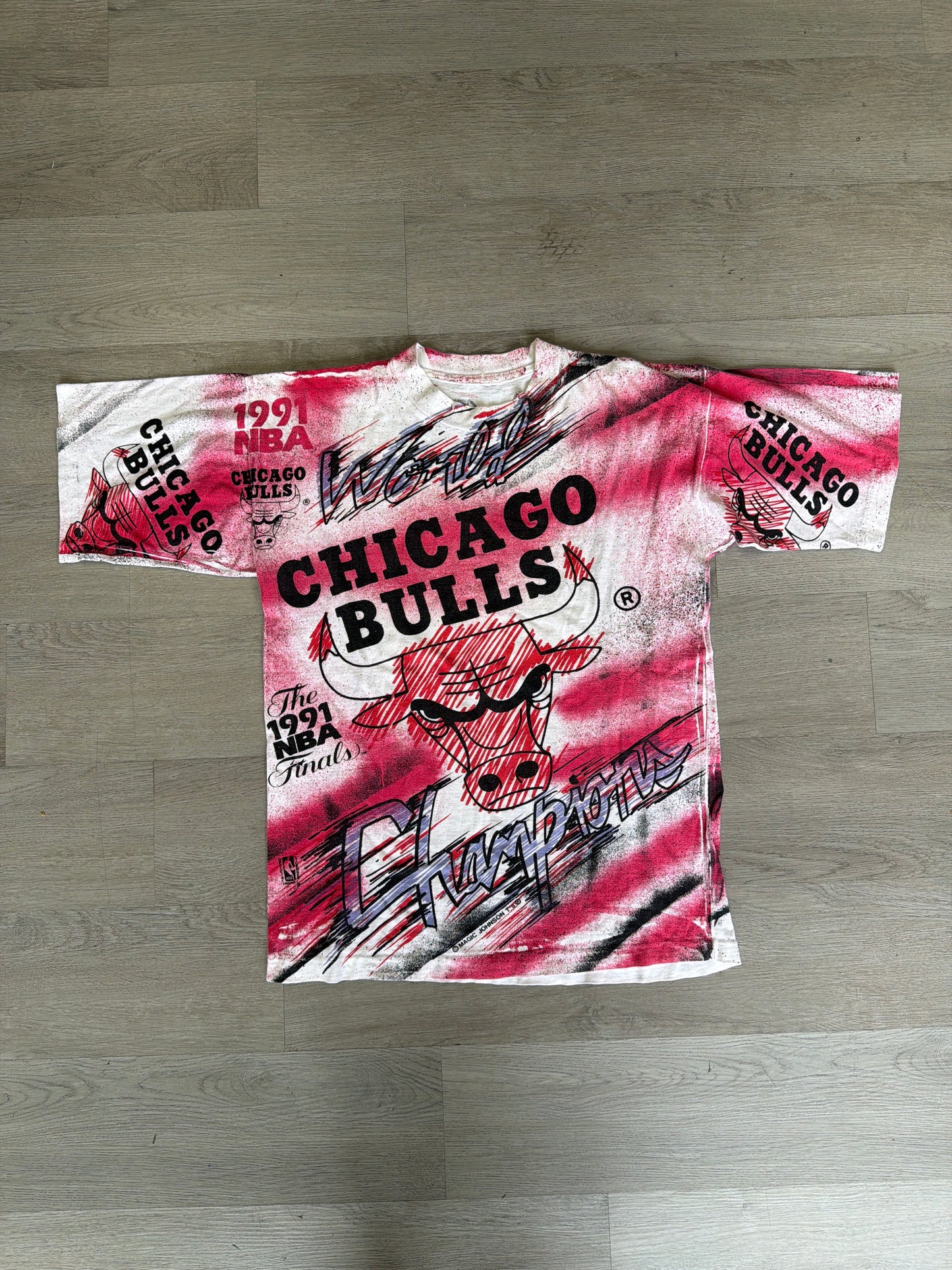 Vintage Chicago Bulls 1991 Champs Magic Johnson T’s NBA AOP Print Tee