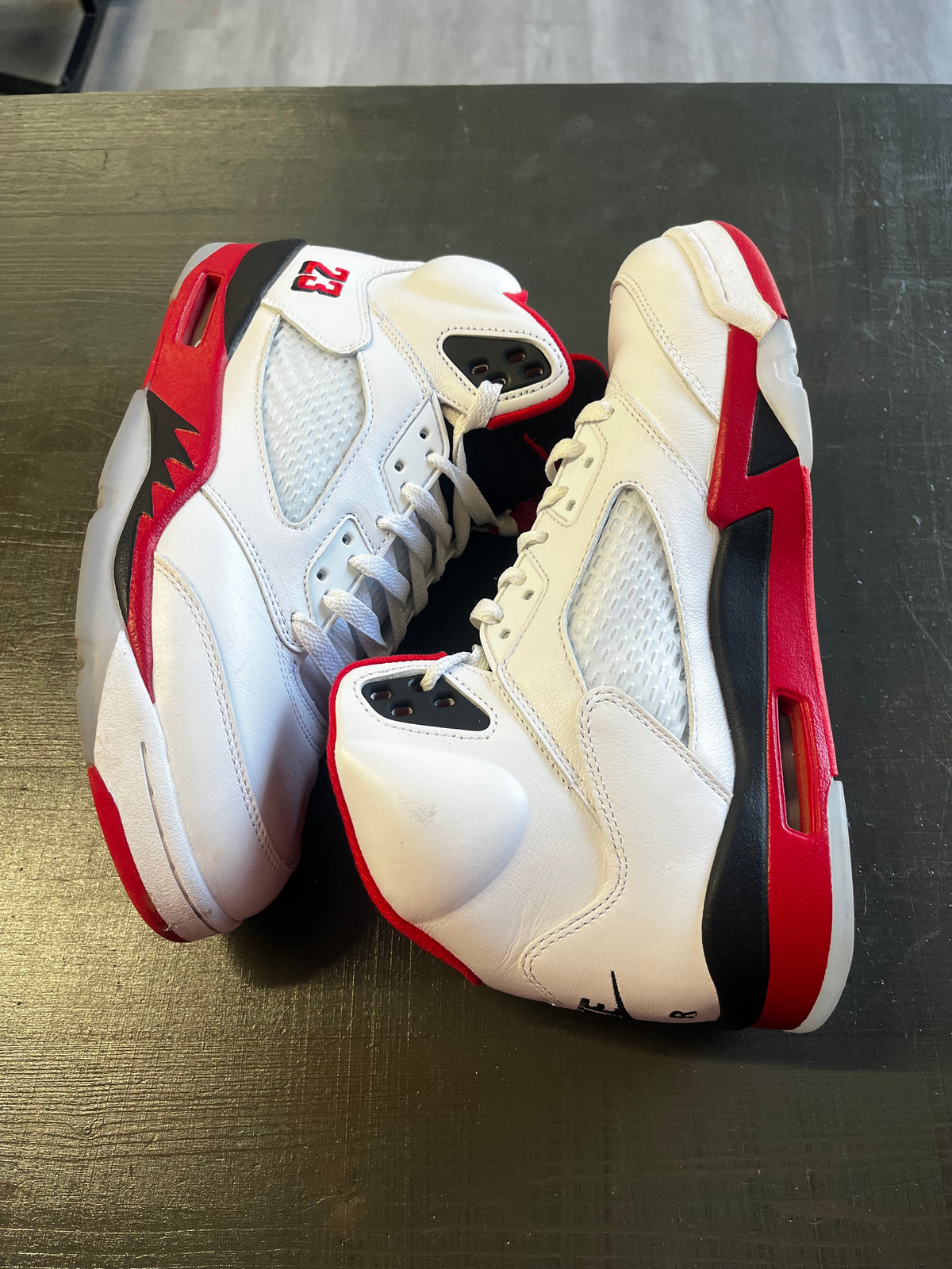 Pre-Owned Jordan 5 Retro Fire Red Black Tongue (2025)