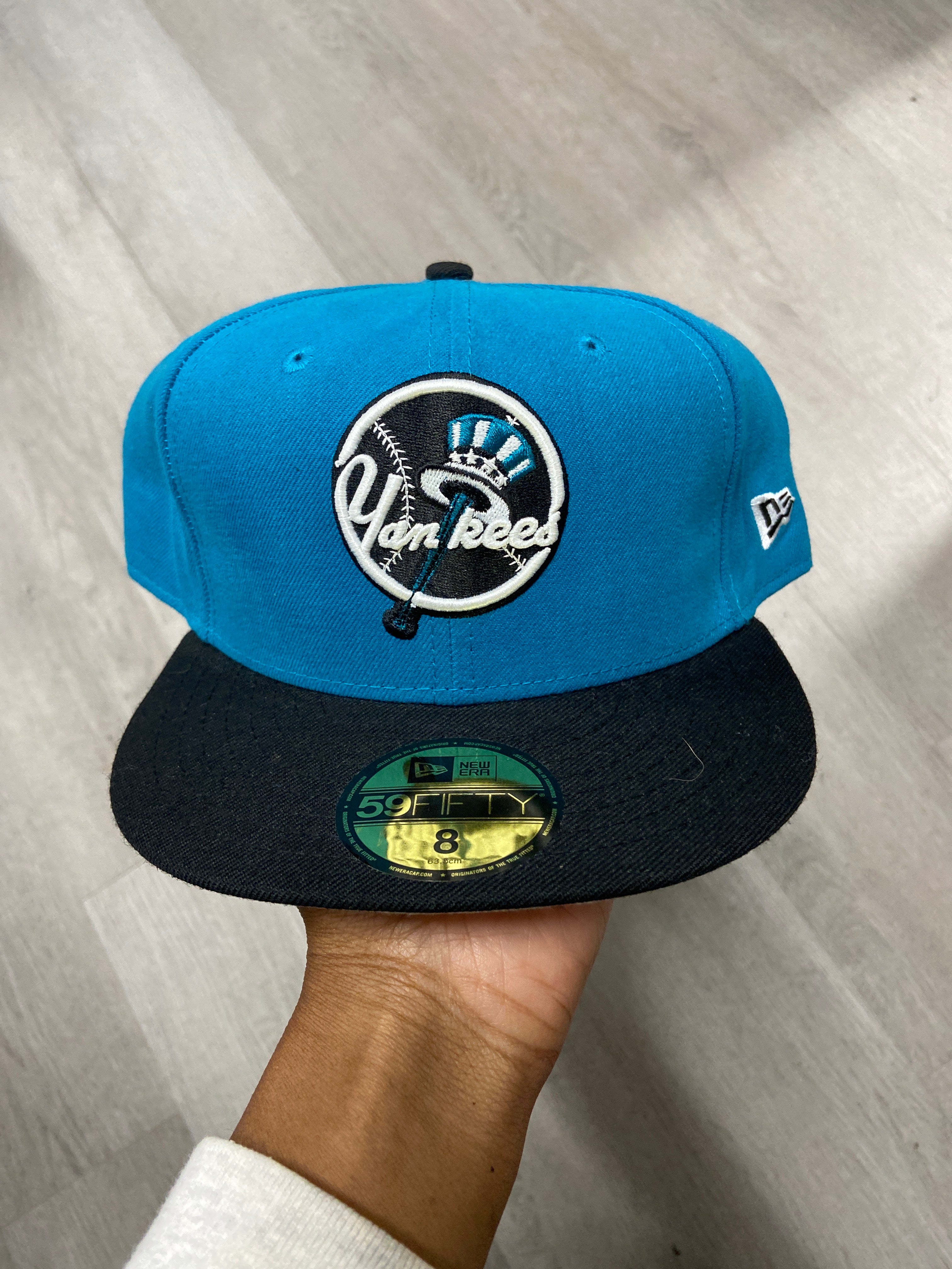 New Era New York Yankees Black Brim Hat